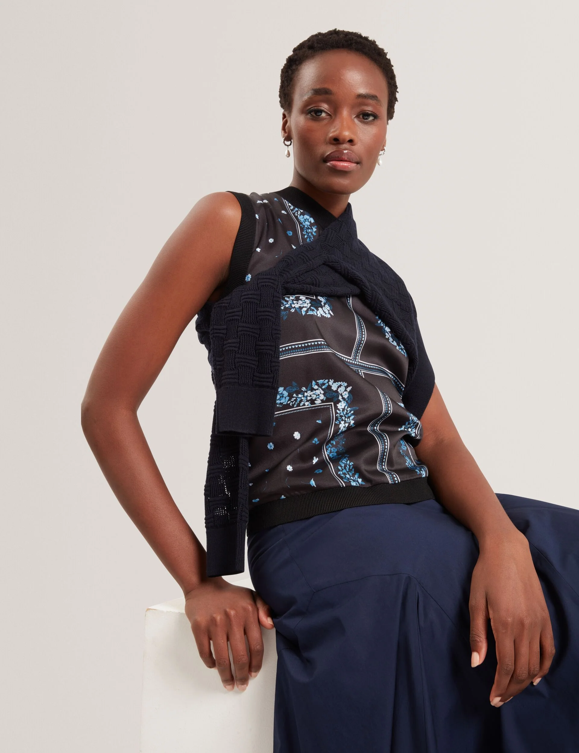 AILII | BLACK - Image 6