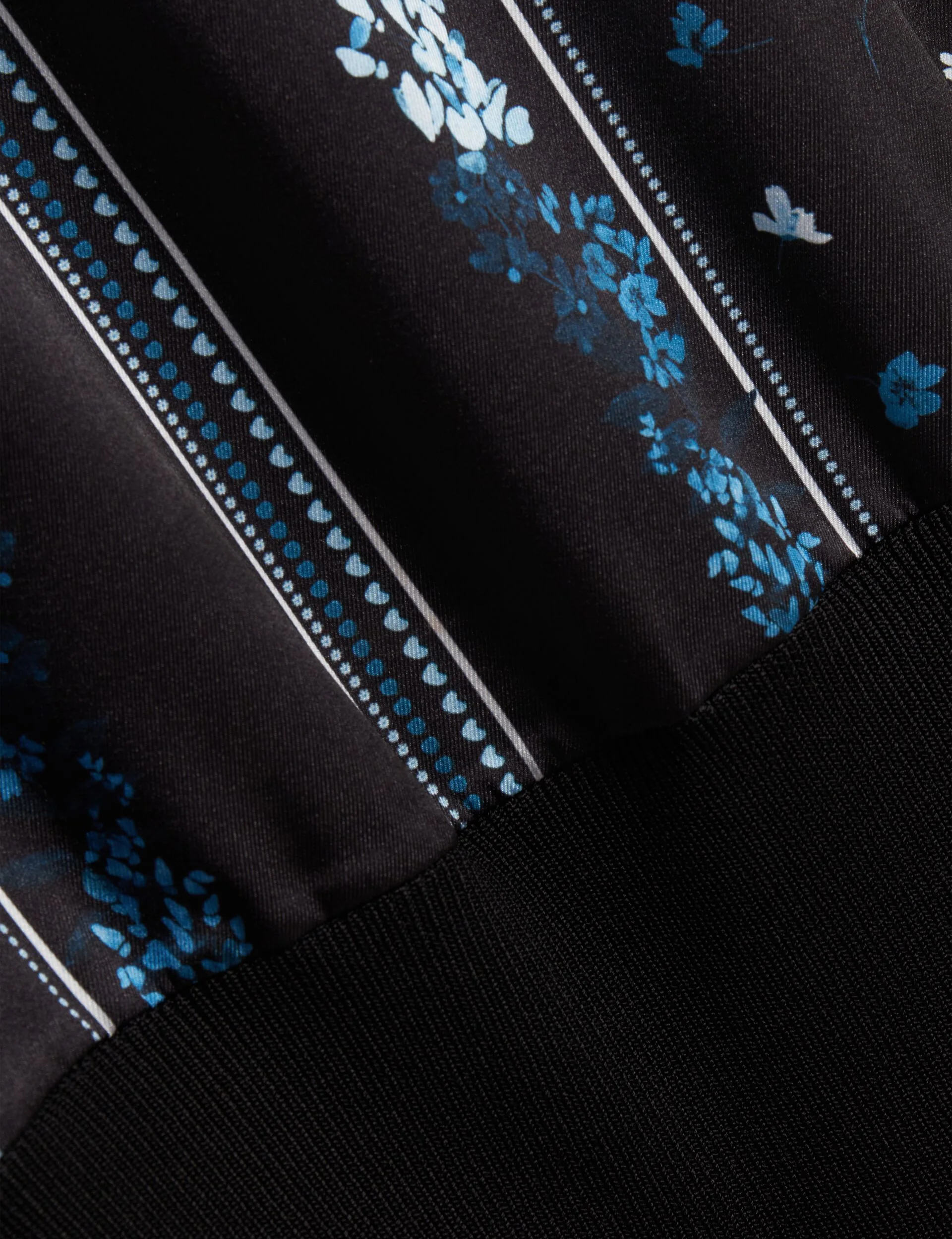 ALMAAZ | BLACK - Image 3
