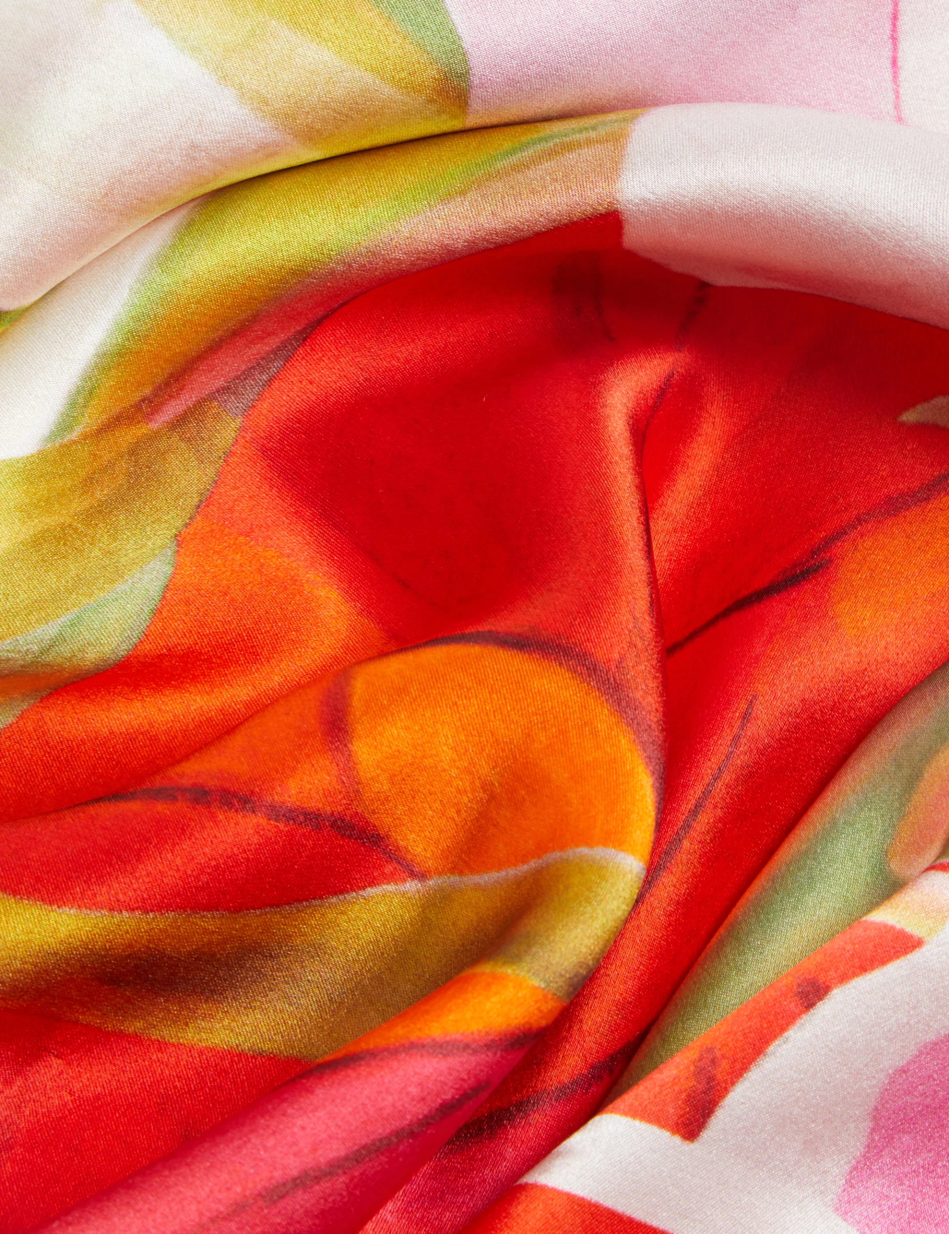 AMADIA | RED - Image 5
