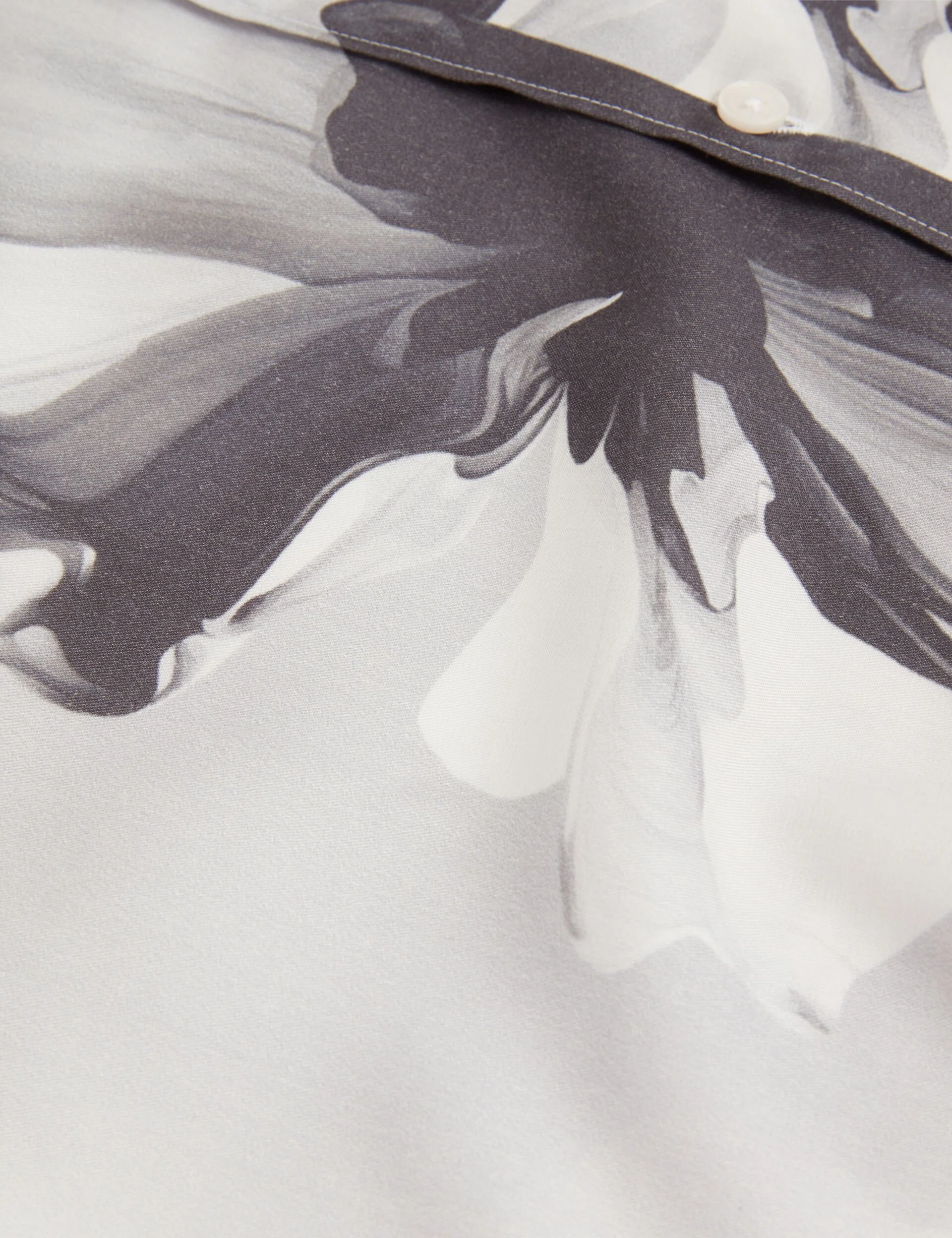 AMUND | WHITE - Image 3