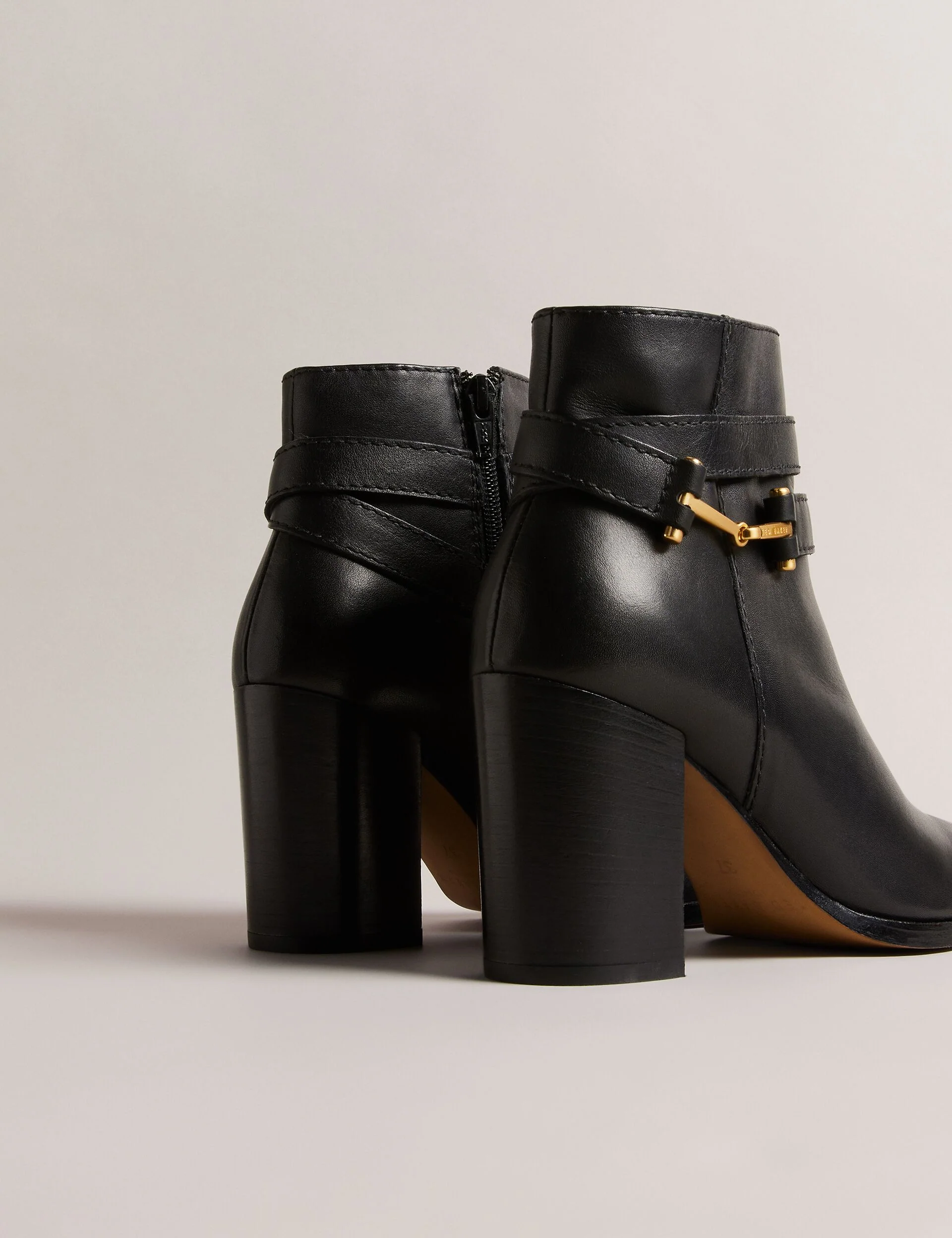 ANISEA | BLACK - Image 4