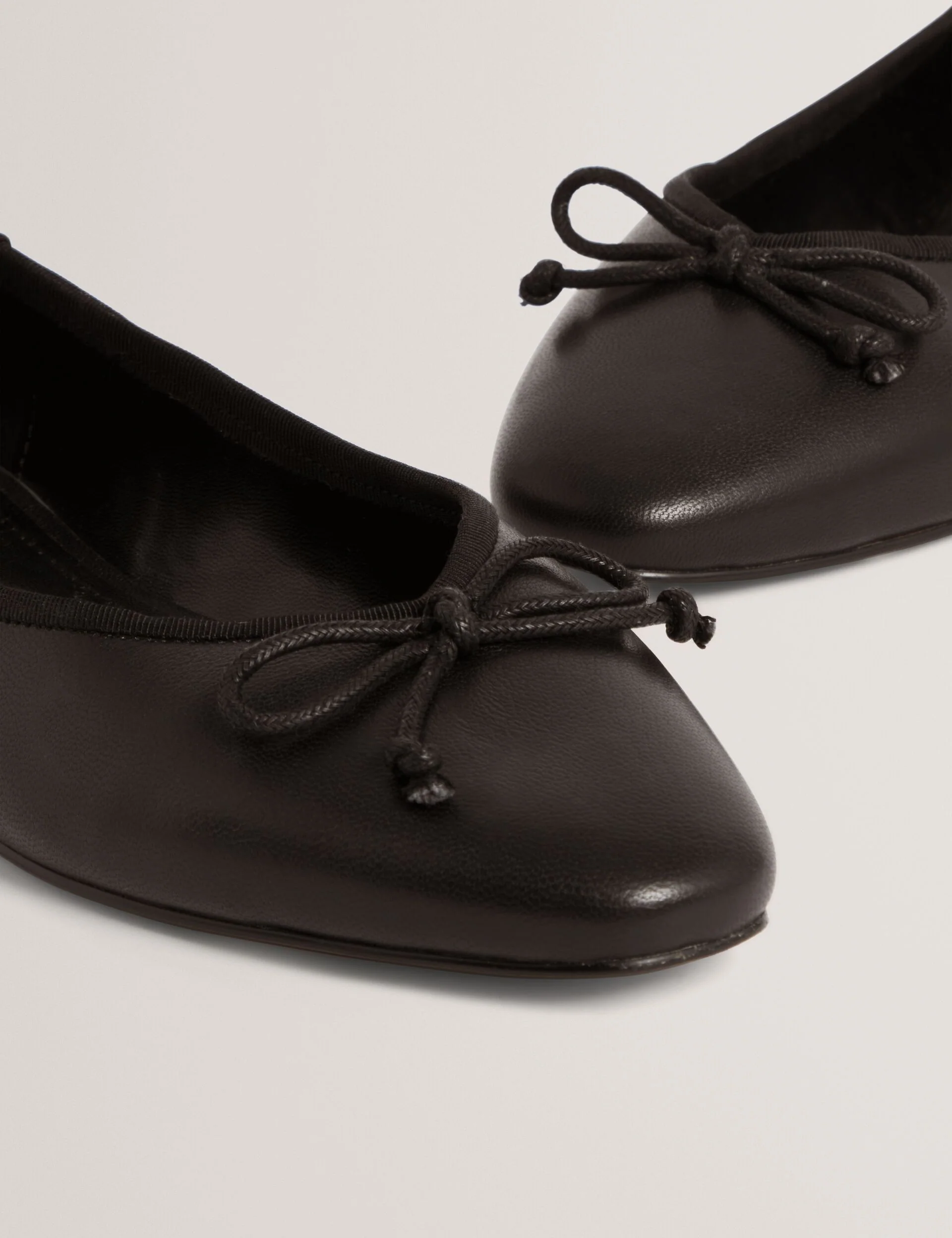 BALLERI | BLACK - Image 3