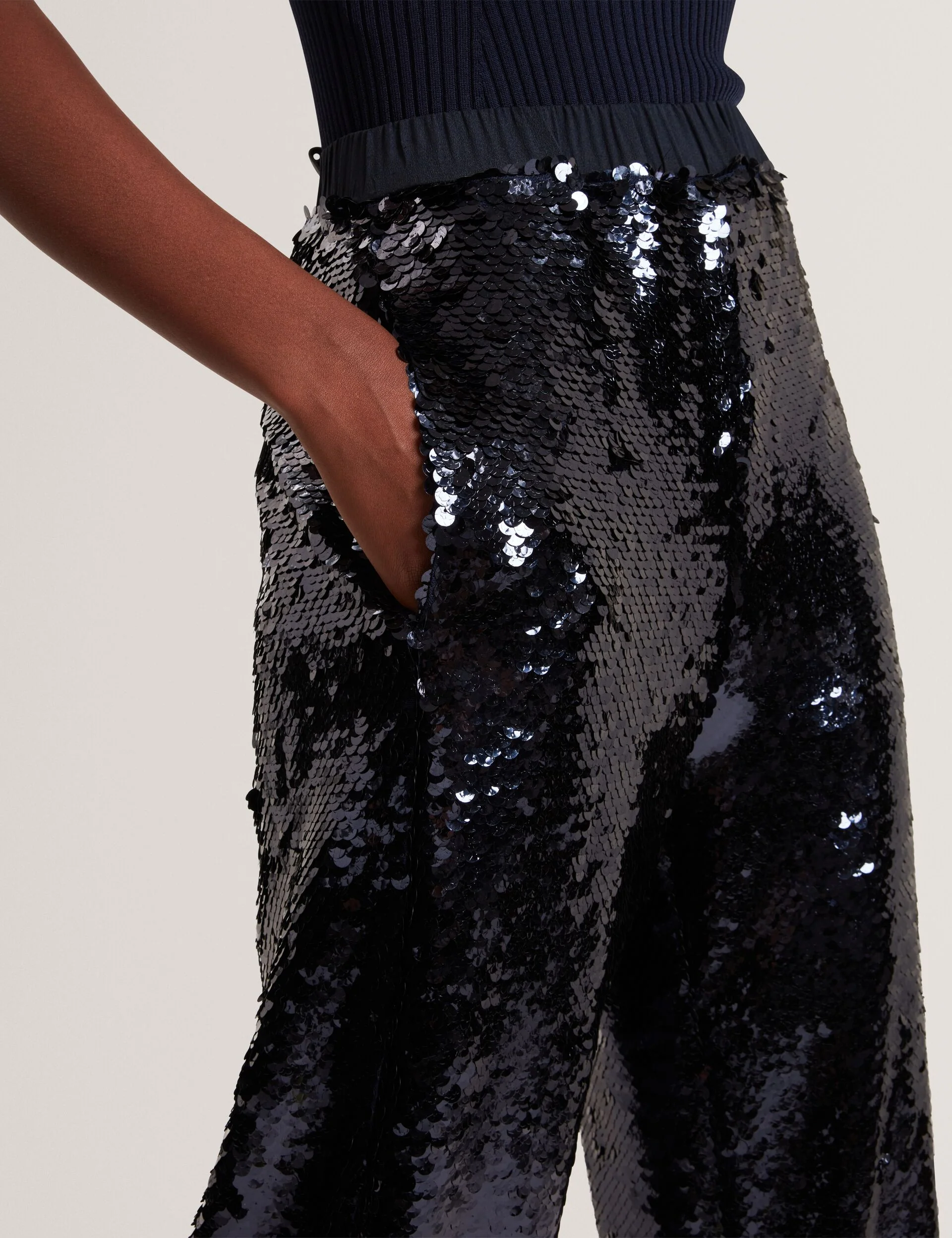 BEHTI | NAVY - Image 4