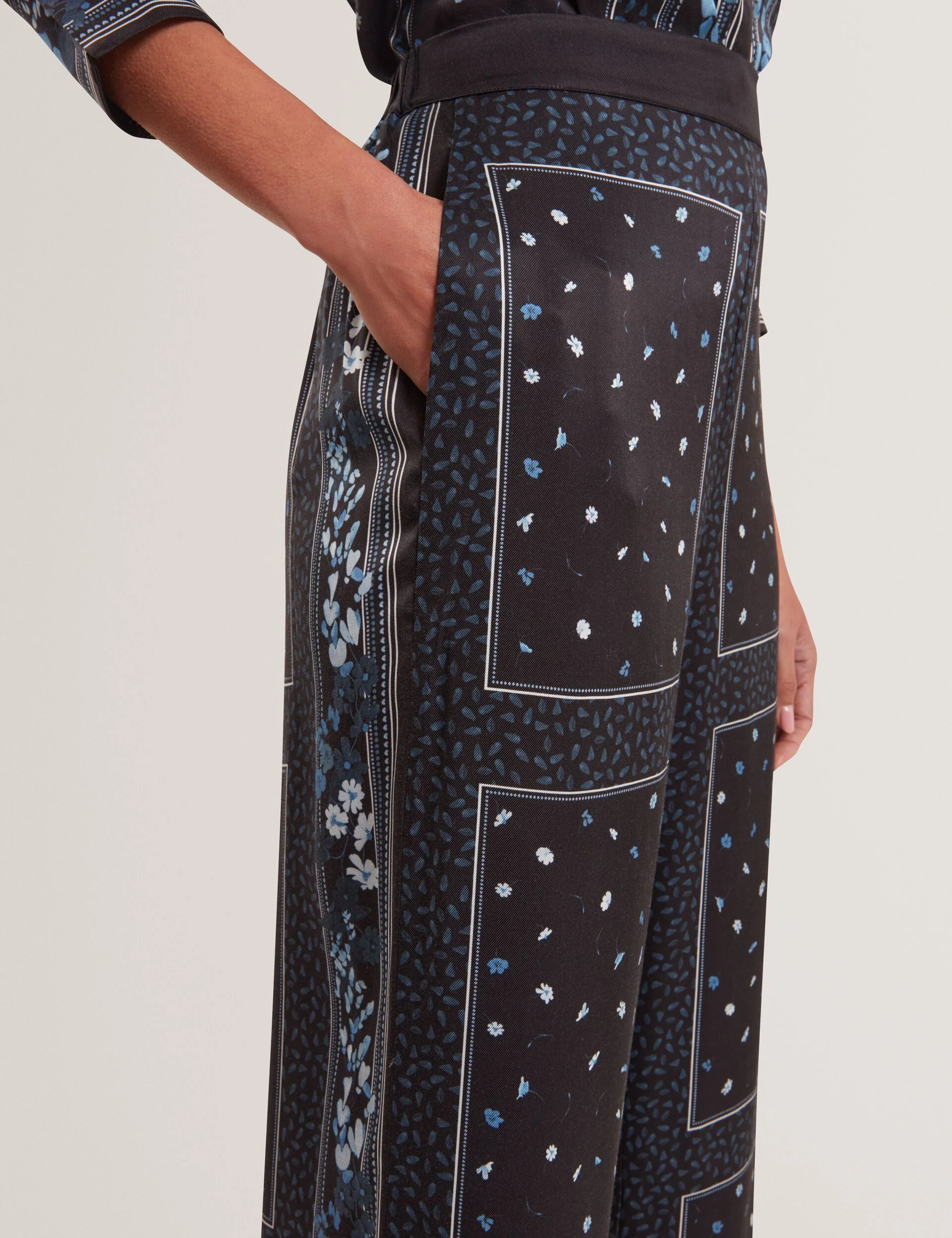 BRANI | BLACK - Image 4