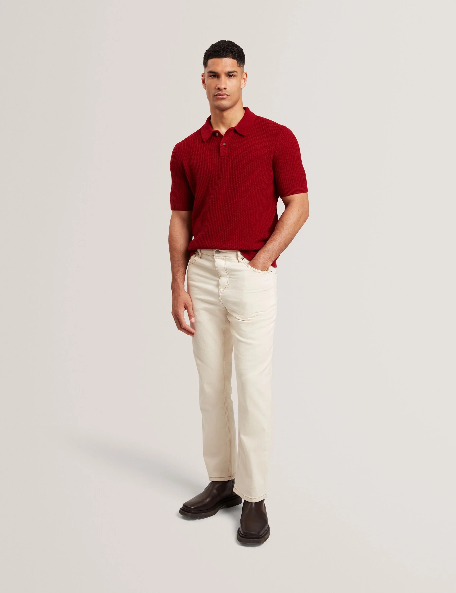 CAELUM | RED - Image 2