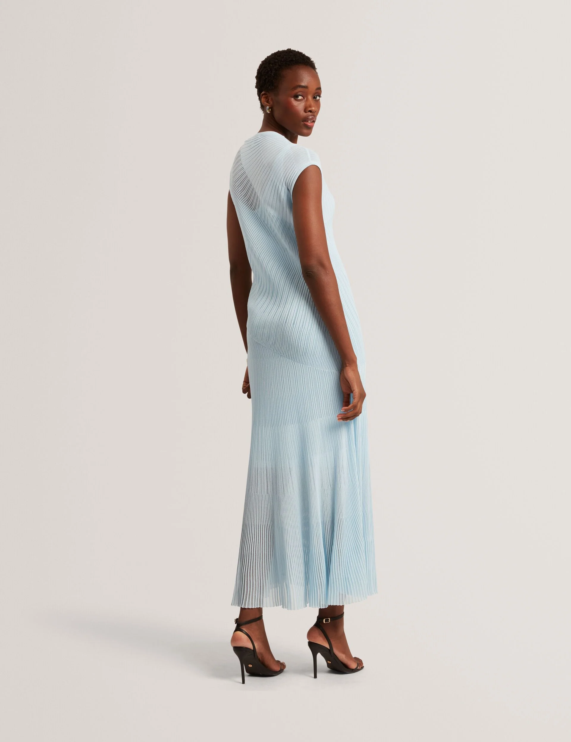 CELYINA | PALE BLUE - Image 5