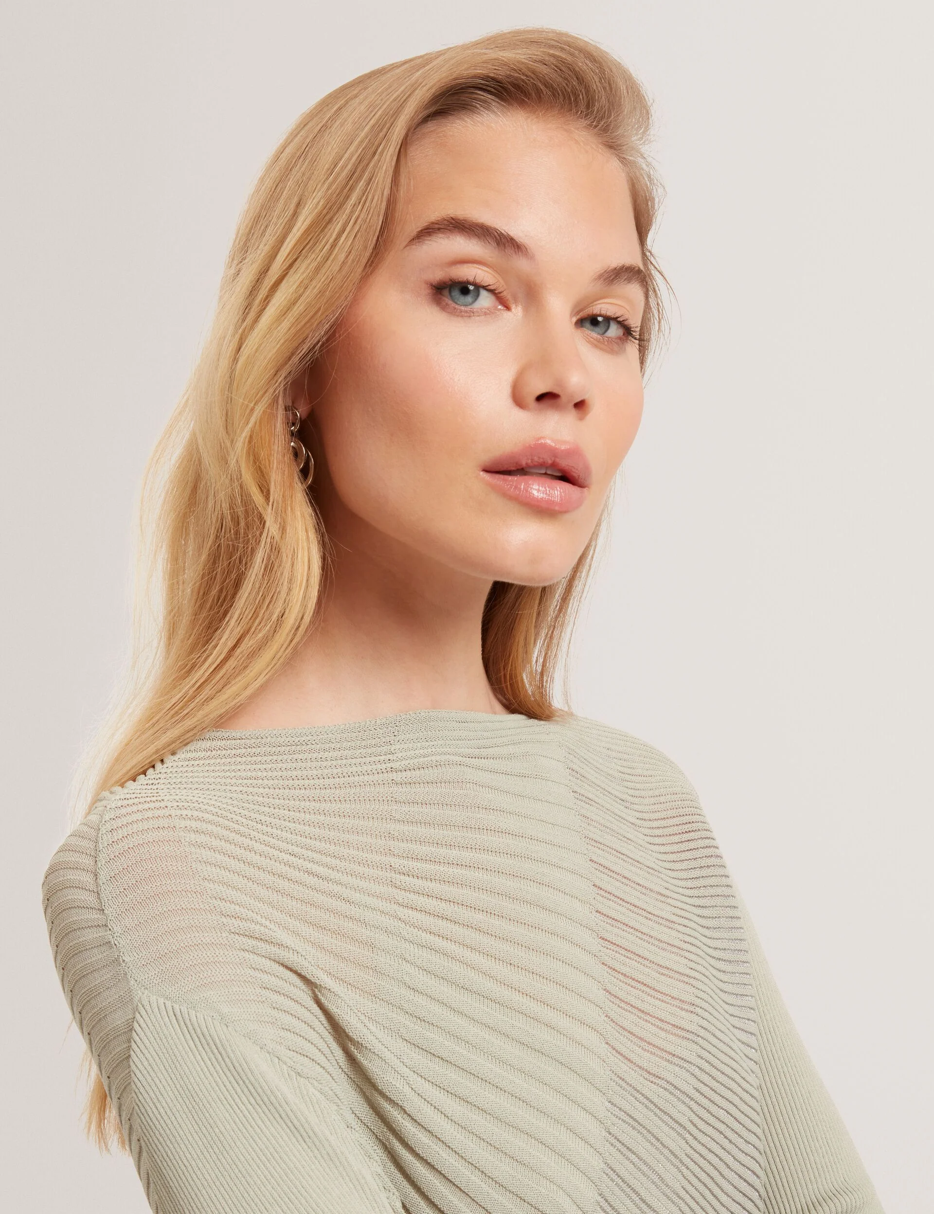 CEYLOAA | LIGHT GREY - Image 4