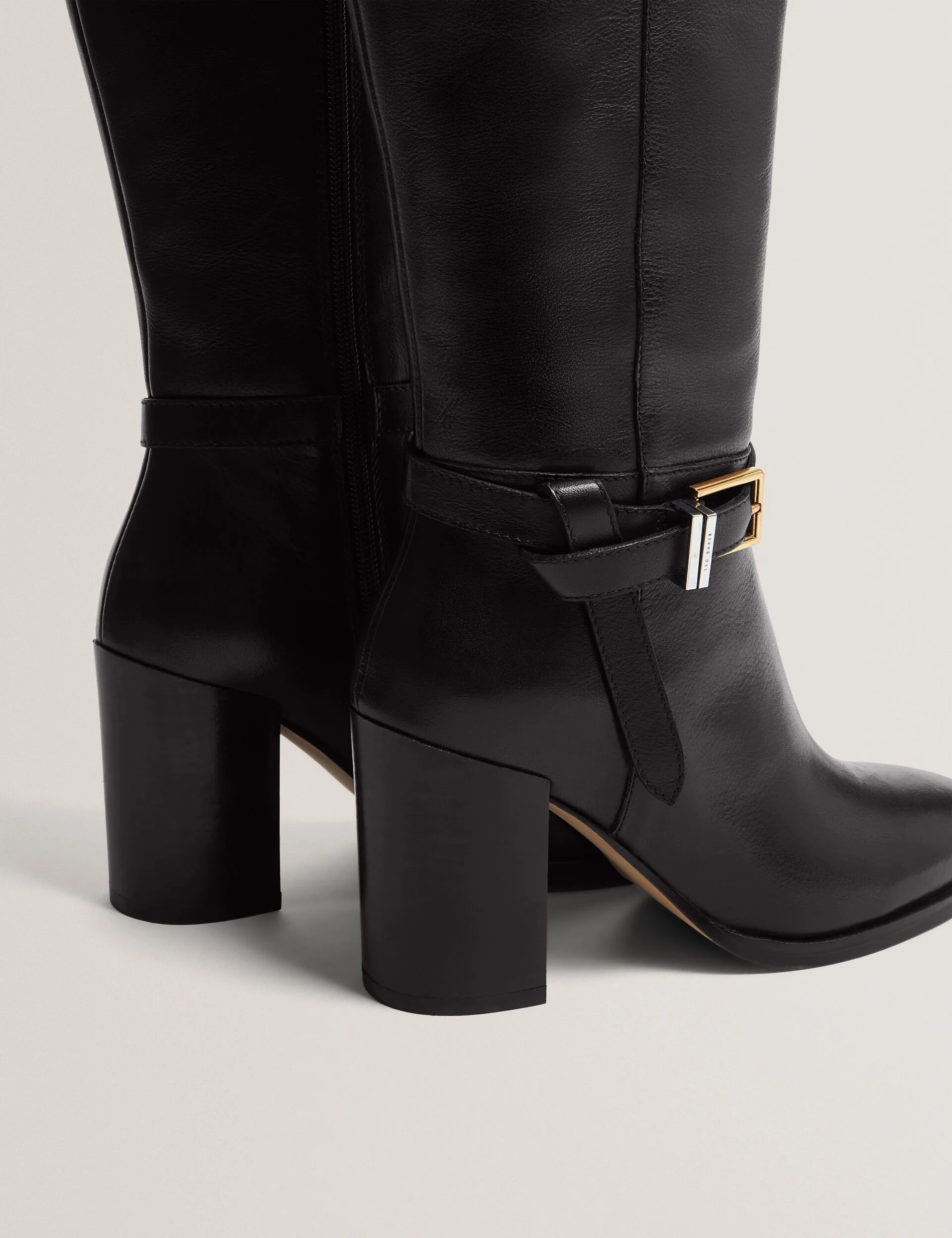 CLOELLA | BLACK - Image 4