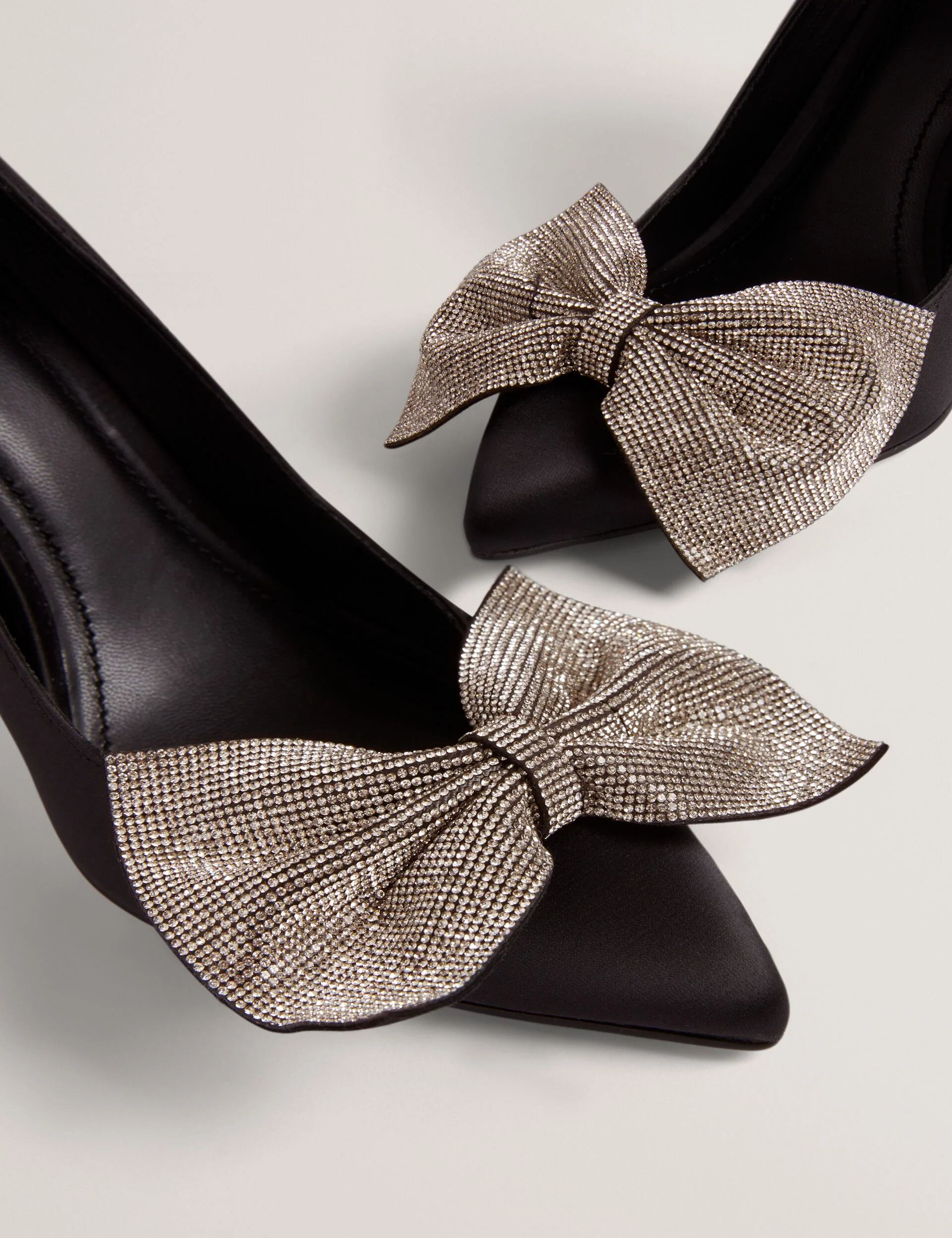CRIISTI | BLACK - Image 3