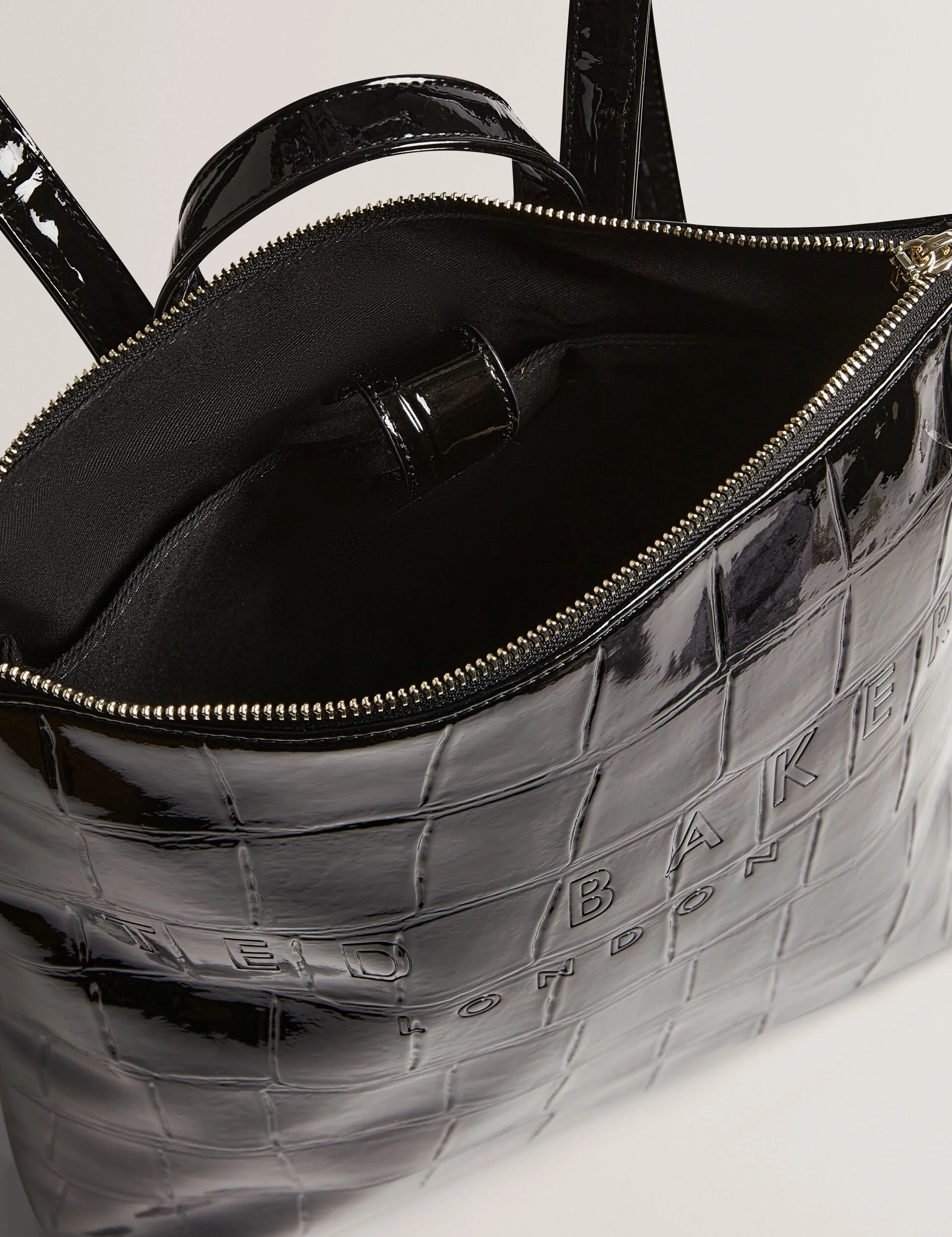 CROCLEE | BLACK - Image 4