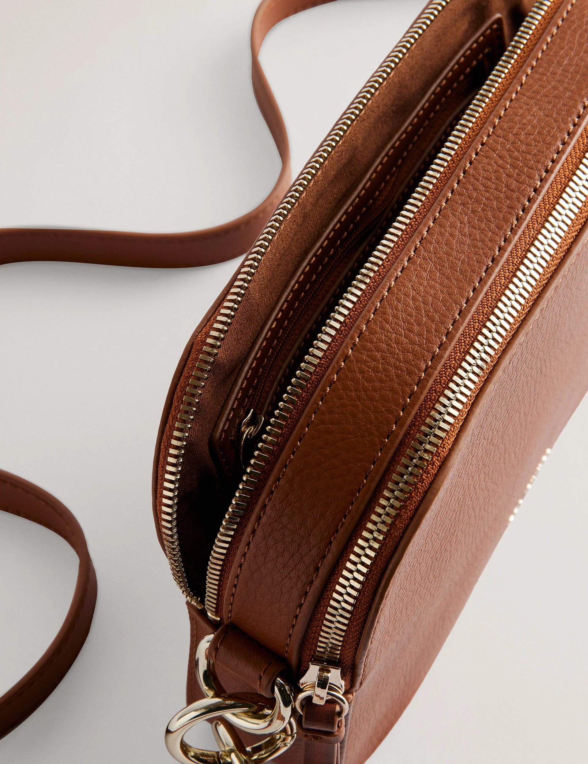 DARCELO | CHOCOLATE - Image 5
