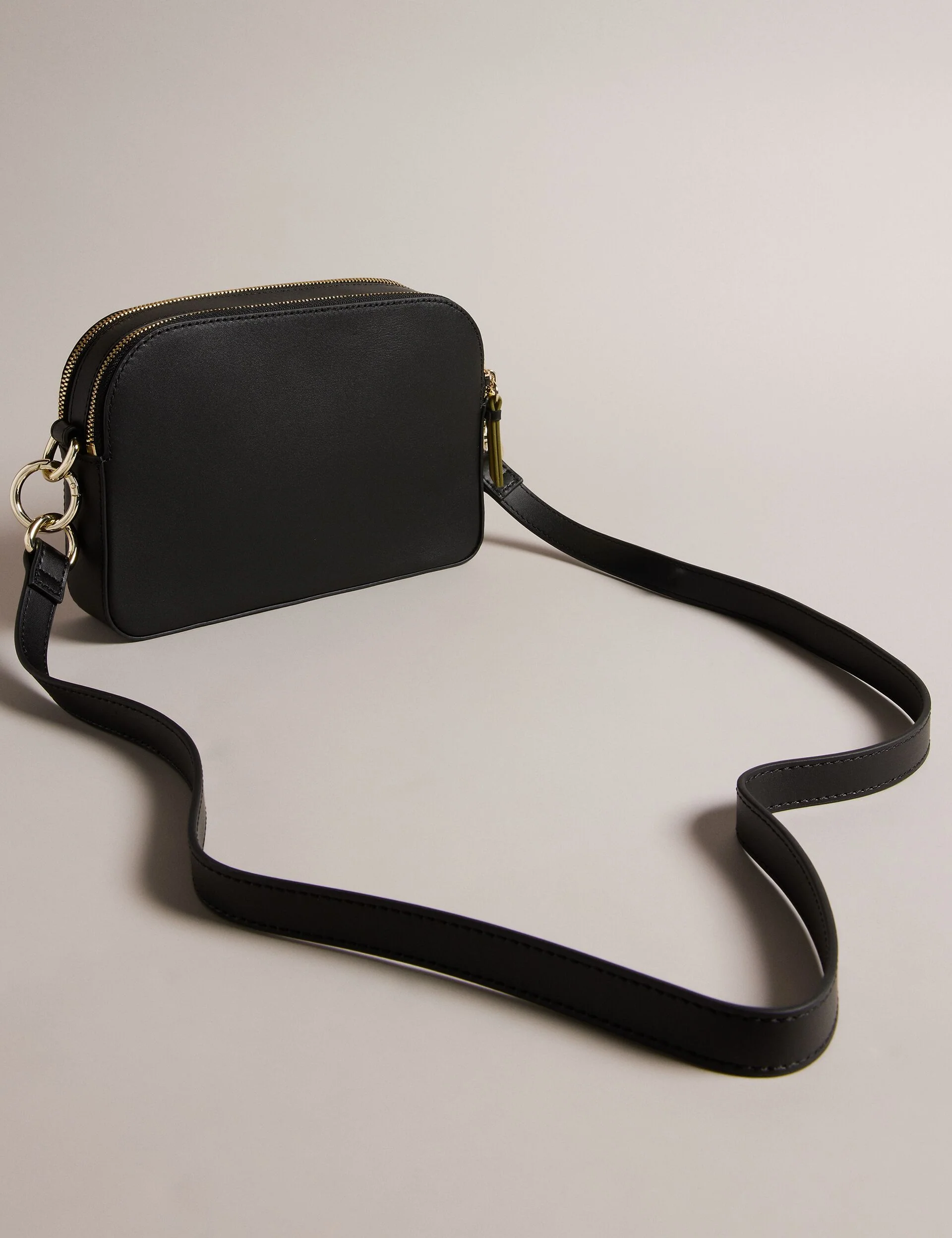 DARCELO | JET BLACK - Image 3
