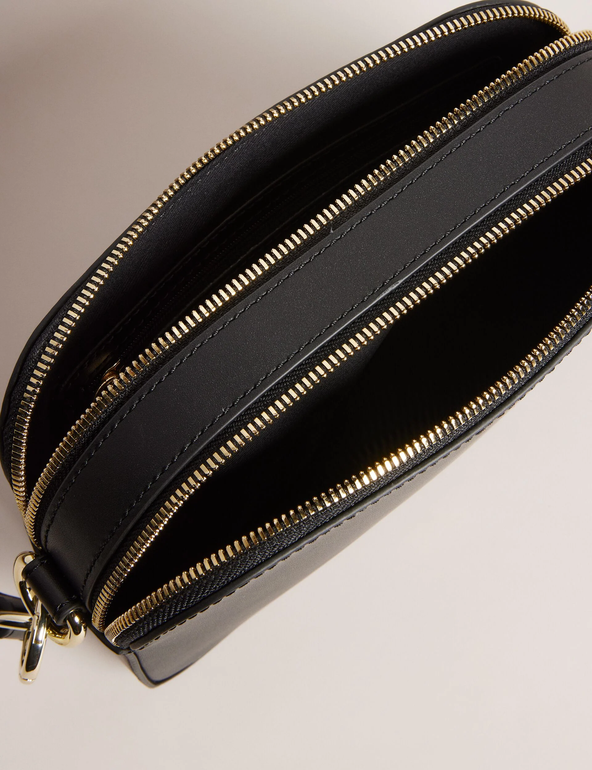 DARCELO | JET BLACK - Image 5