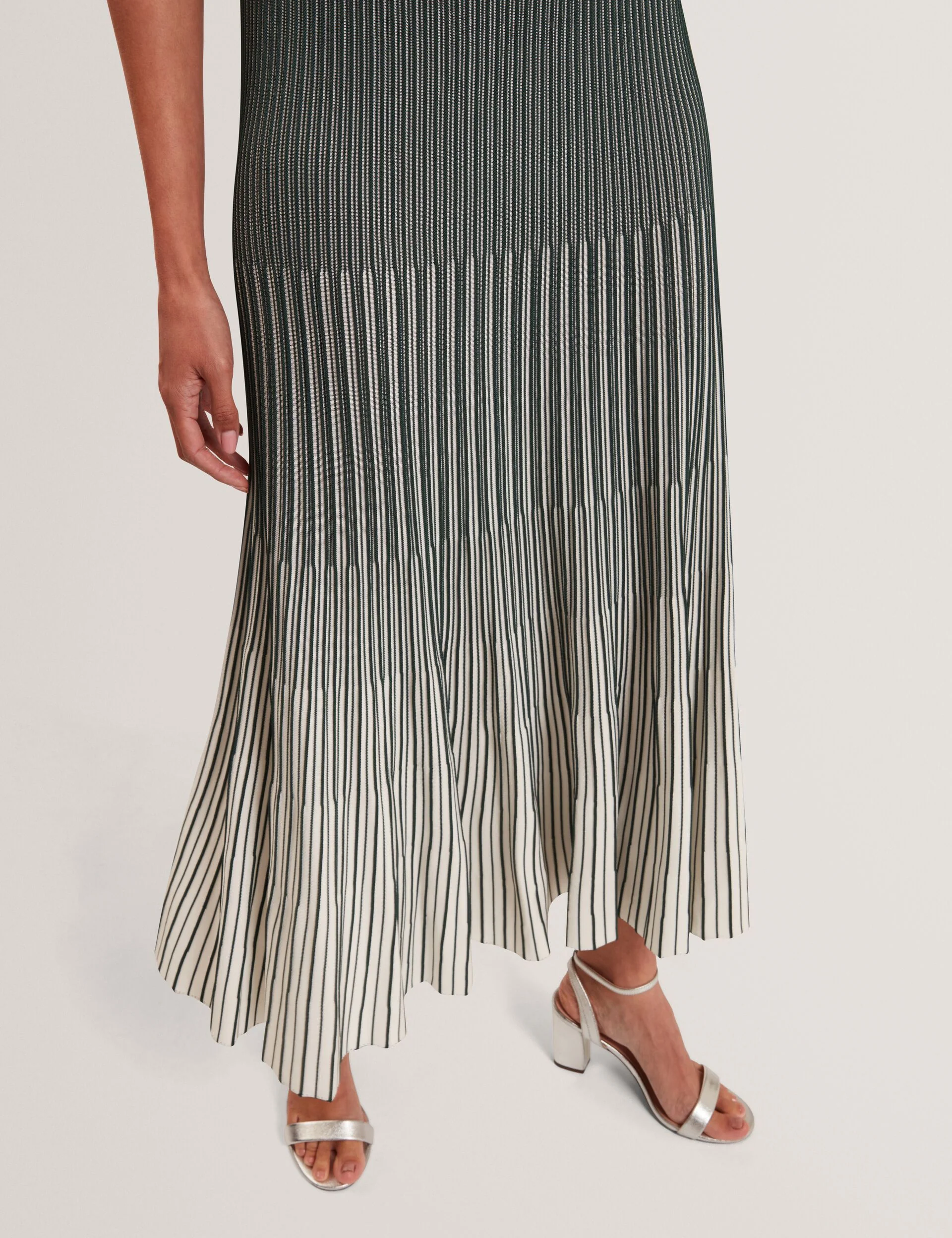 DILYLAA | DARK GREEN - Image 2