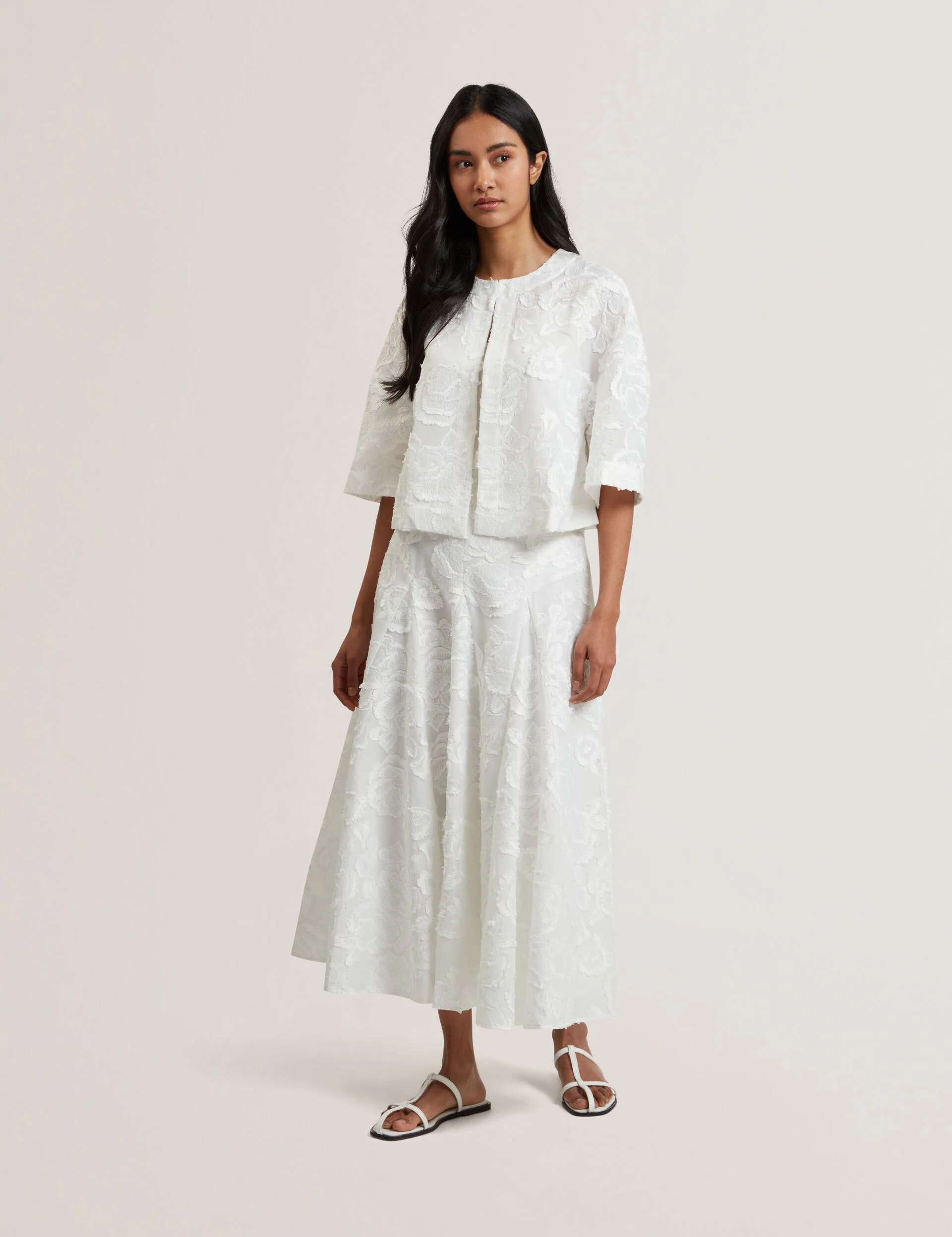 ECCRINA | WHITE - Image 2