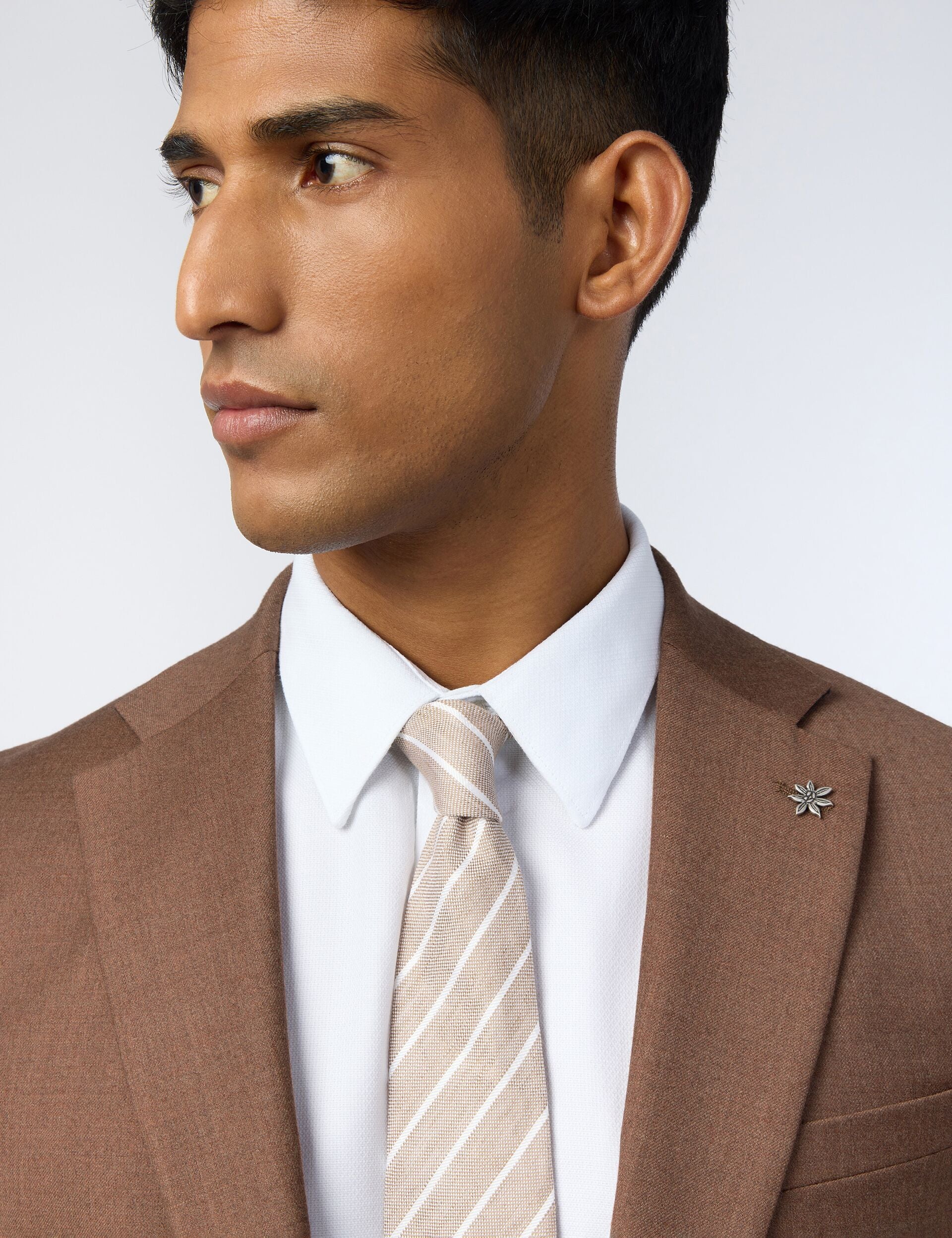ELIOTJ | BROWN - Image 4