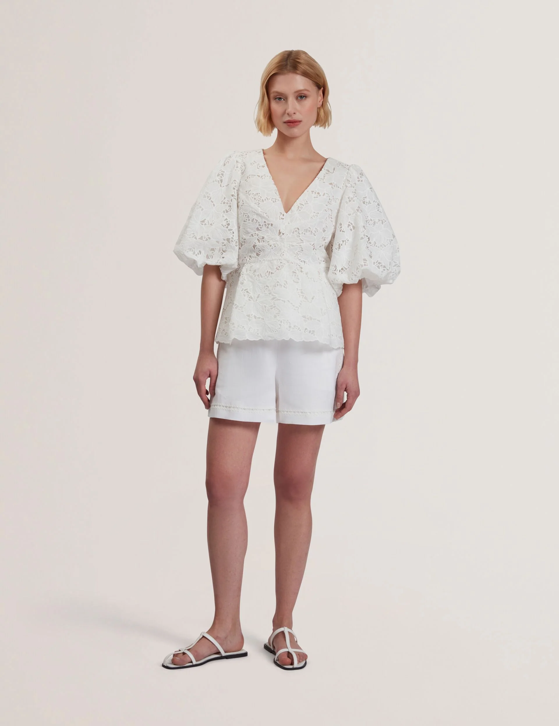 ELLARI | WHITE - Image 2