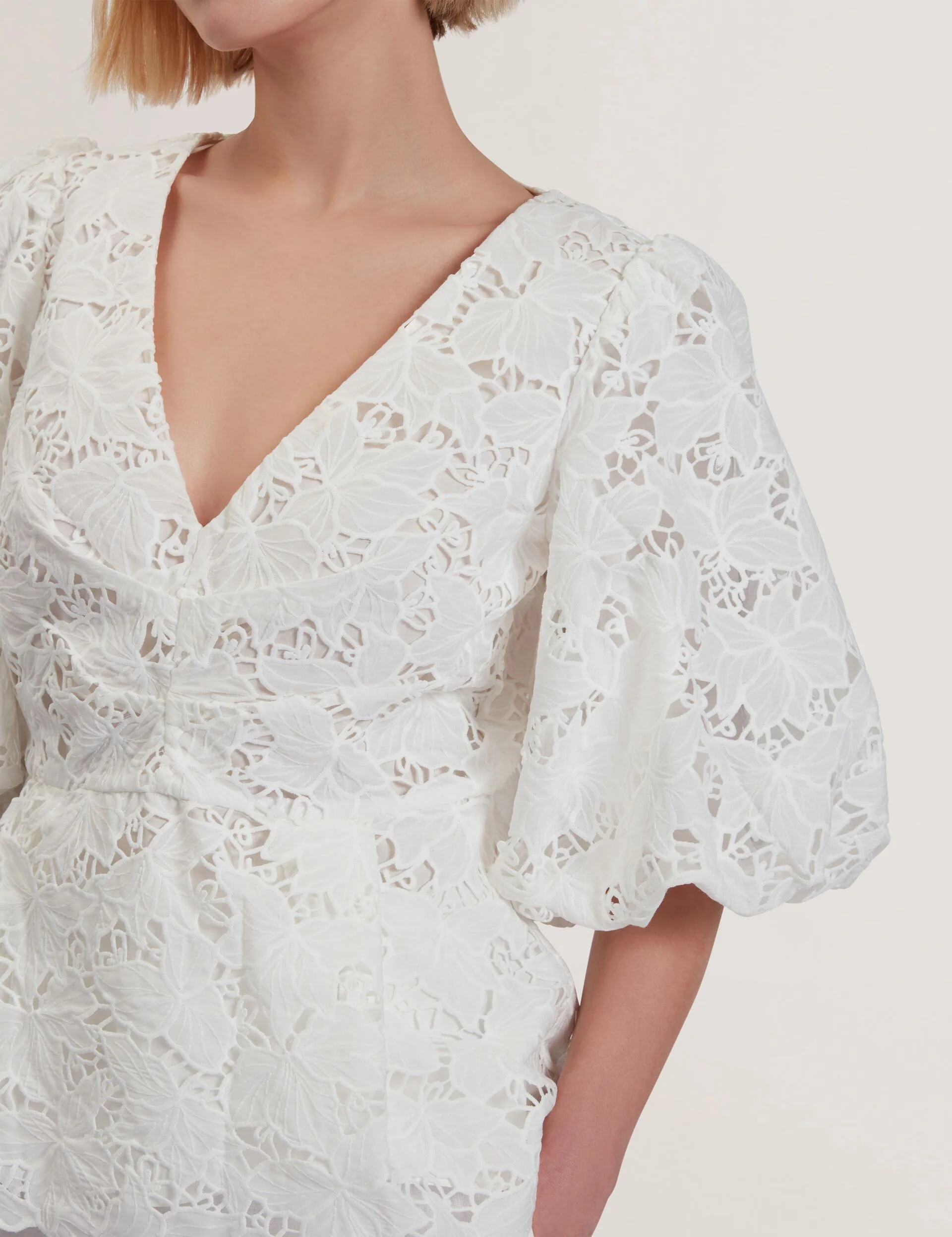 ELLARI | WHITE - Image 4