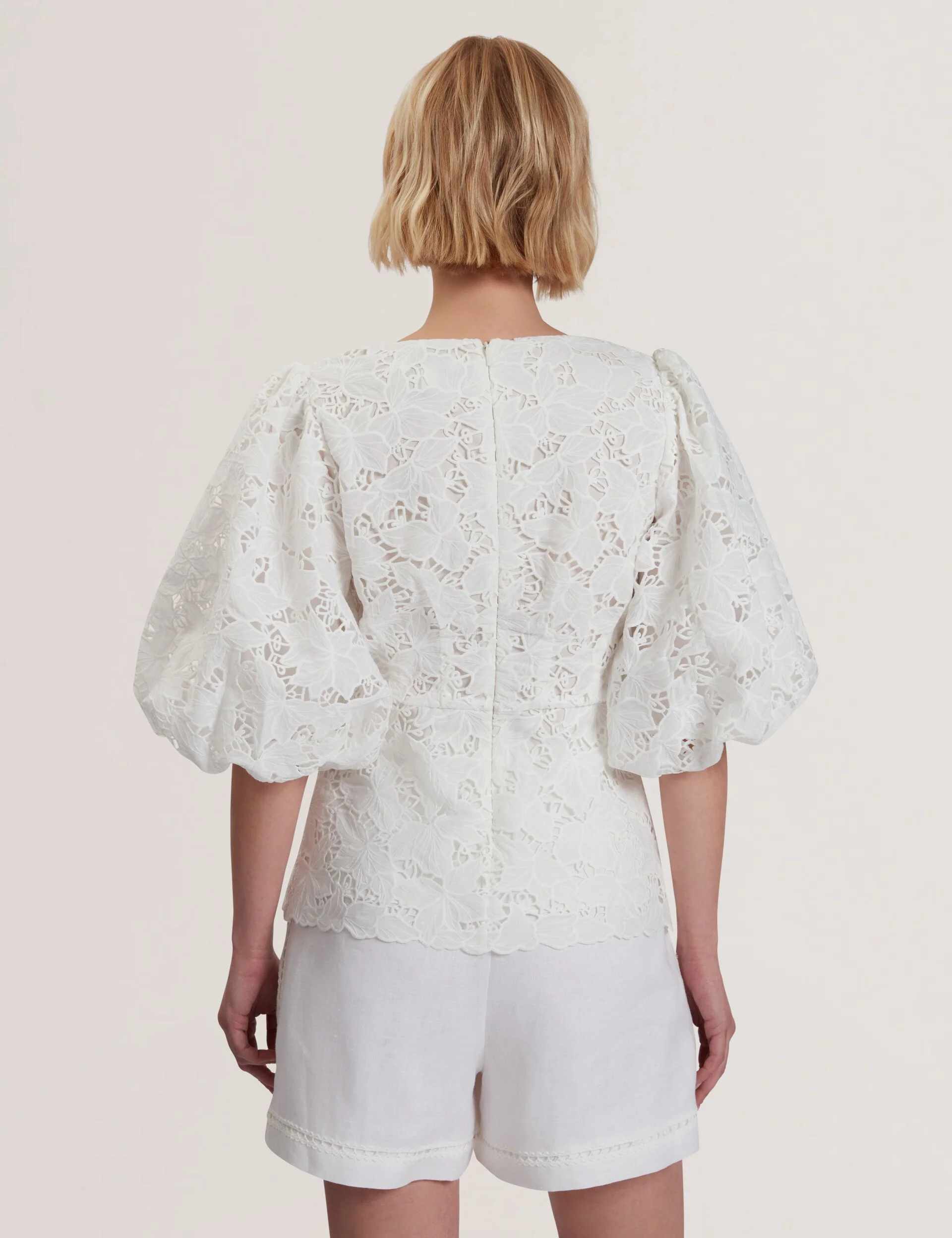 ELLARI | WHITE - Image 5