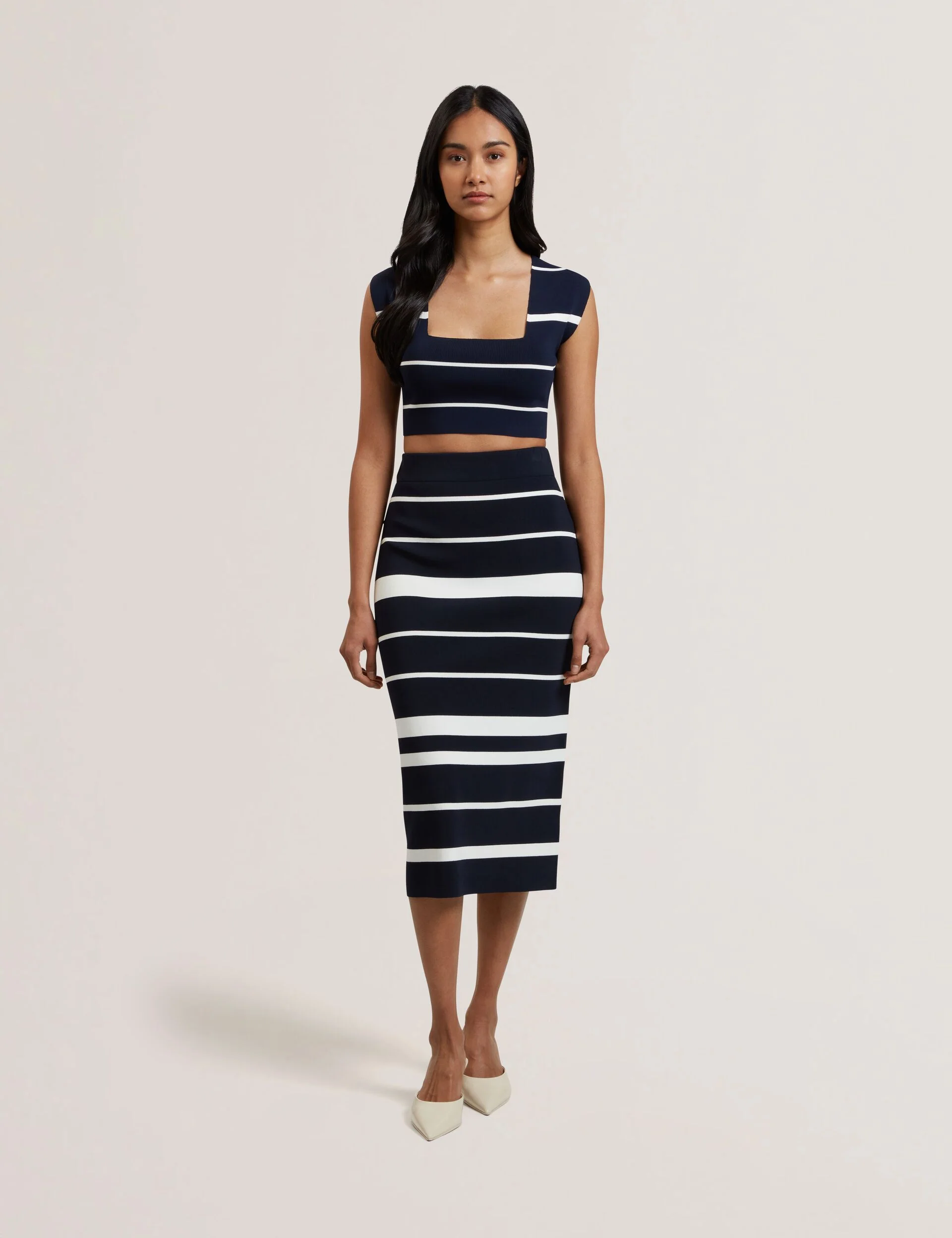ELLLE | NAVY - Image 2