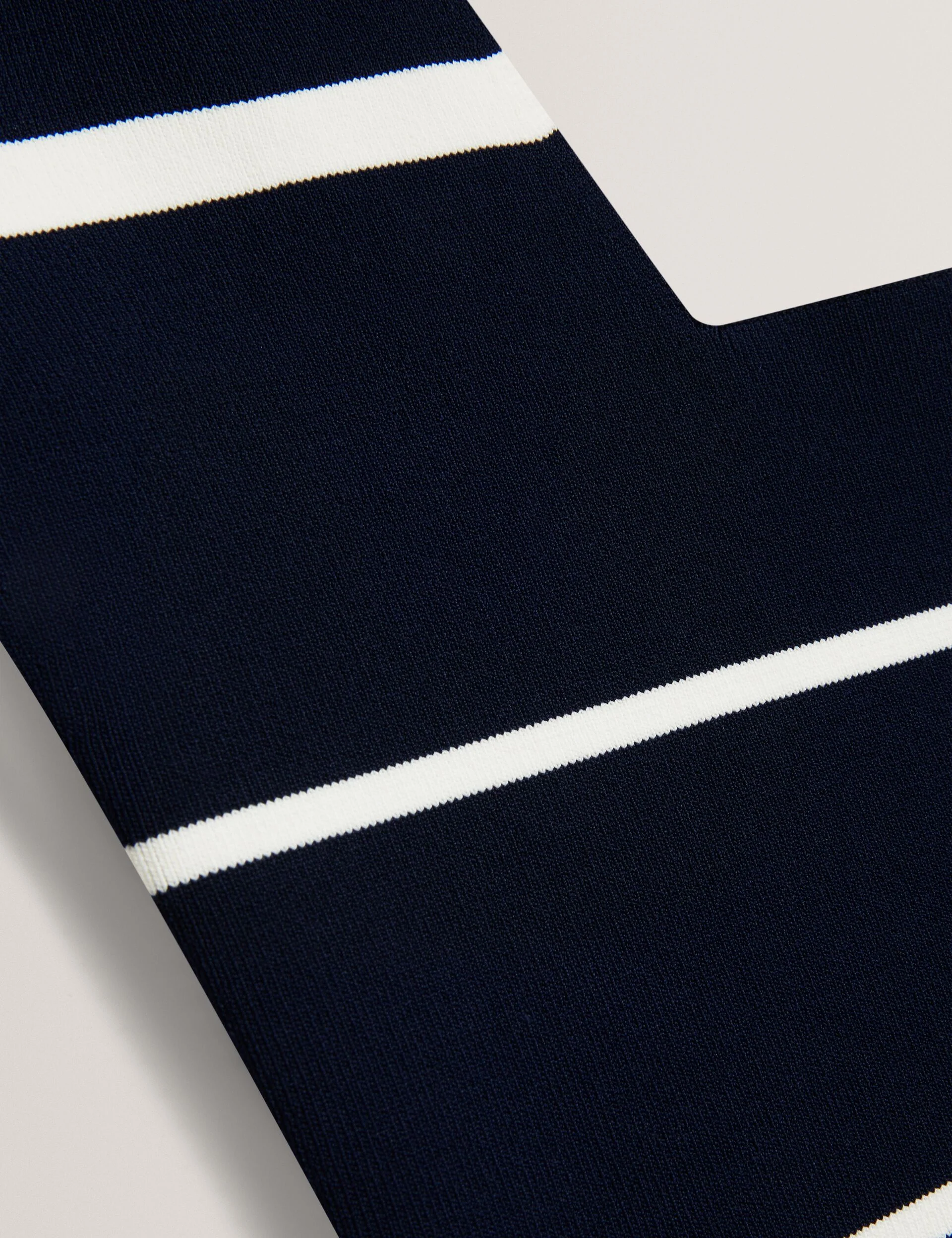 ELLLE | NAVY - Image 3