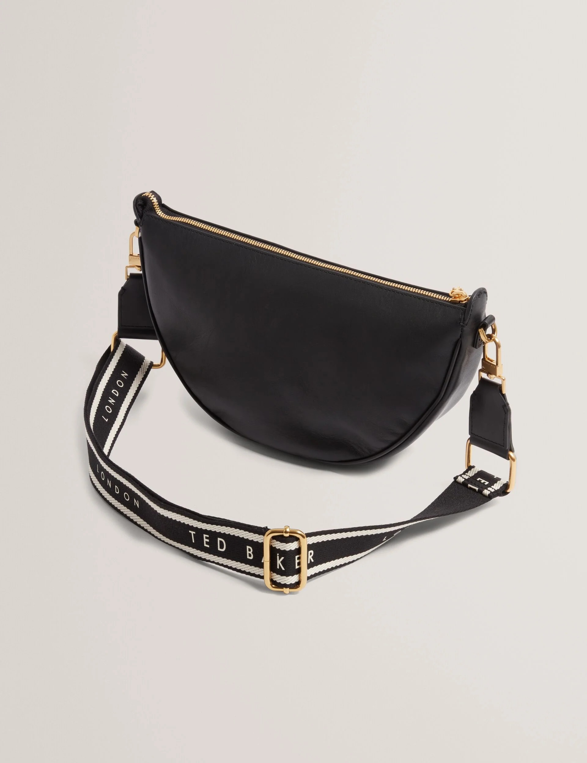 ESSINA | BLACK - Image 5