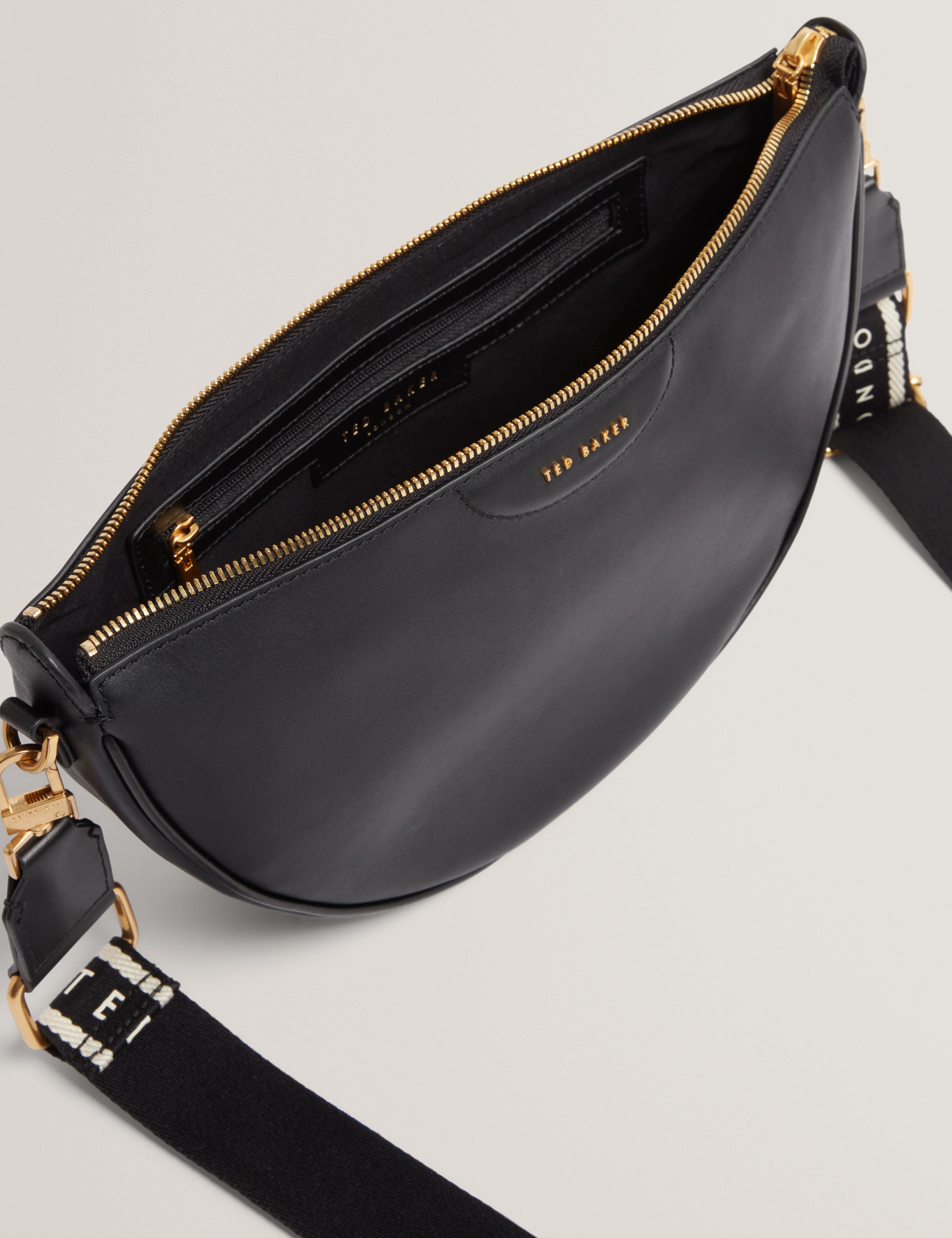 ESSINA | BLACK - Image 6