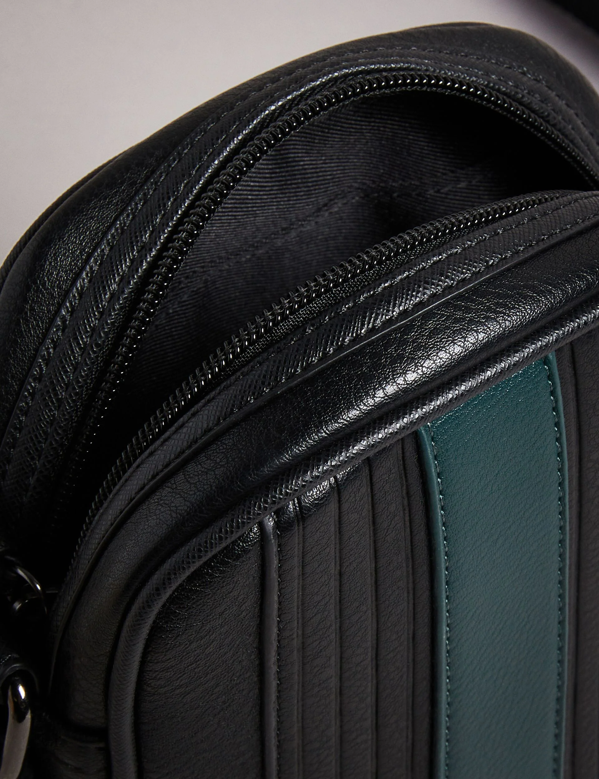 EVVER | BLACK - Image 5