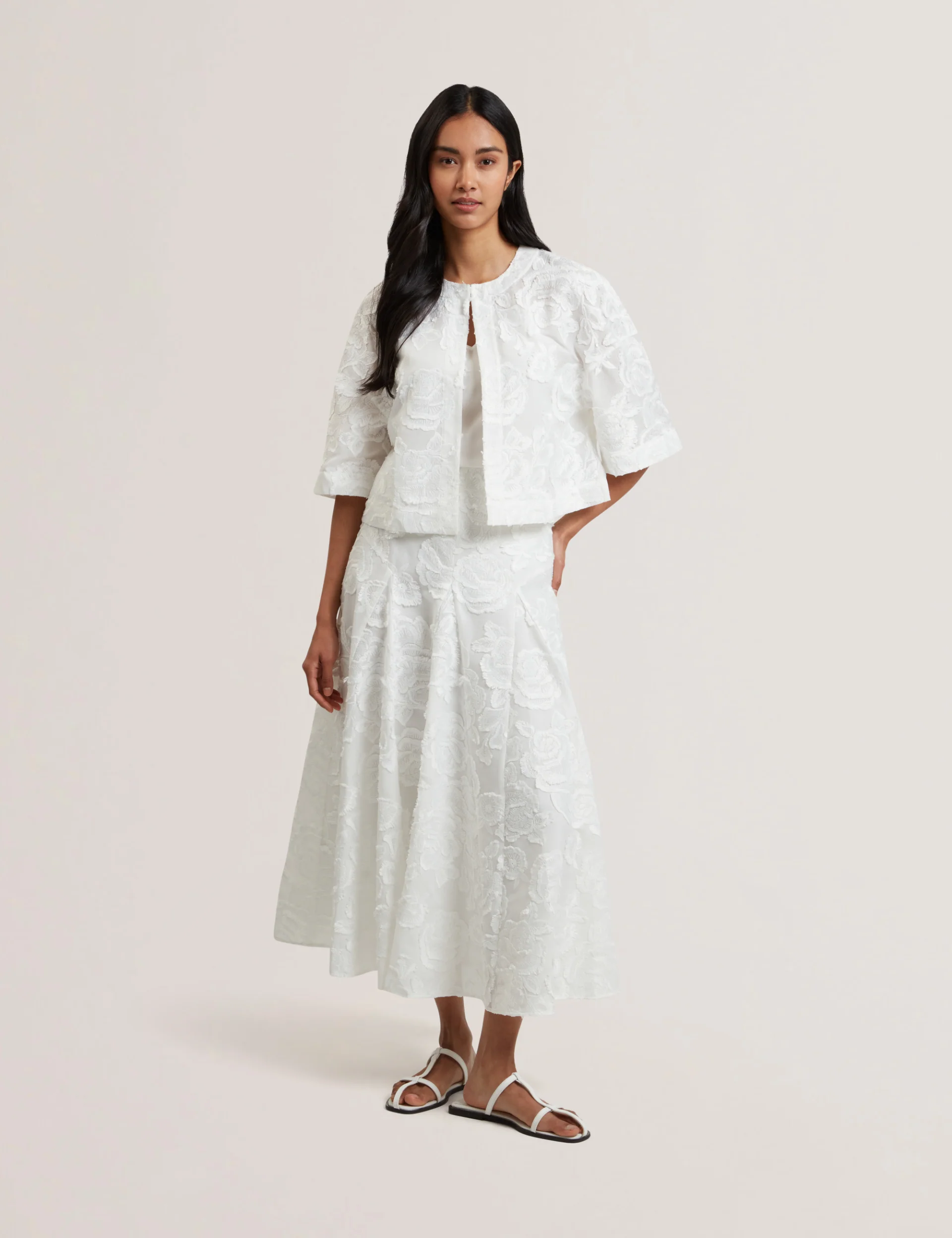 FAELA | WHITE