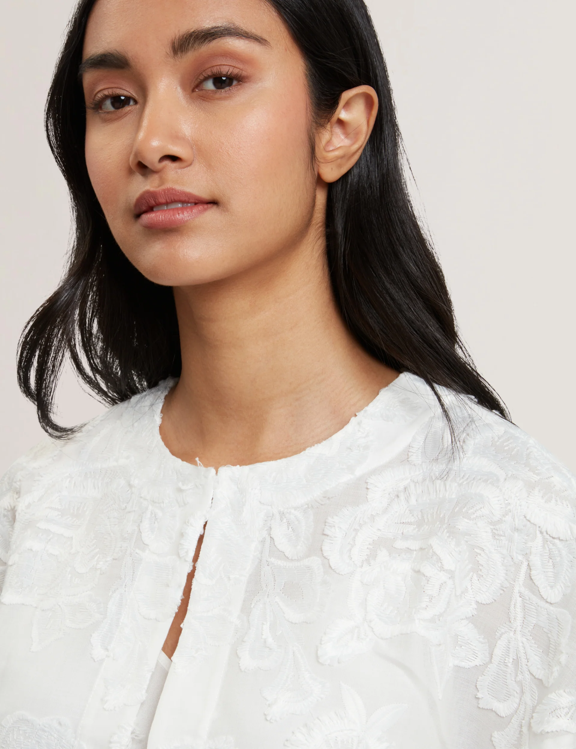 FAELA | WHITE - Image 2