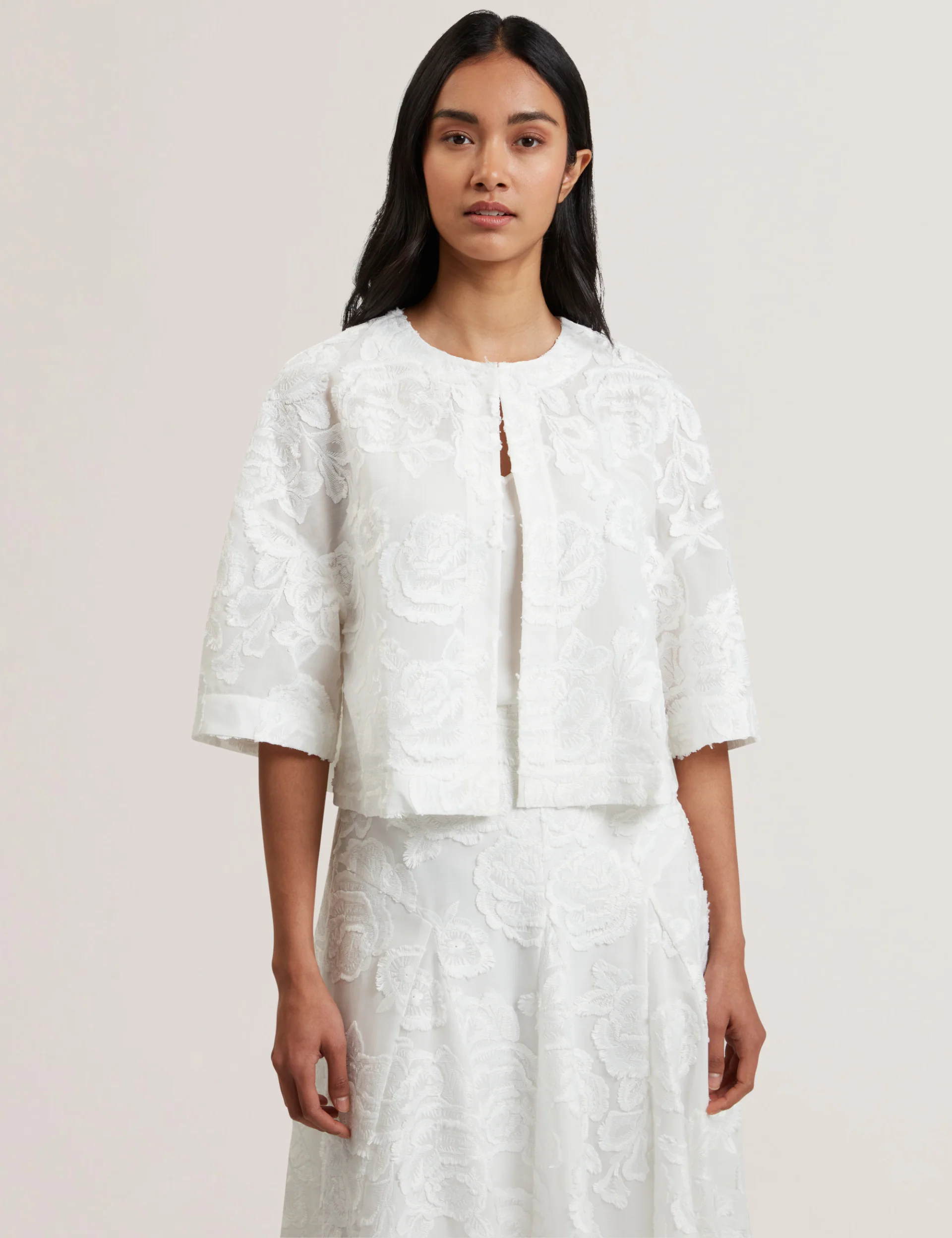 FAELA | WHITE - Image 3