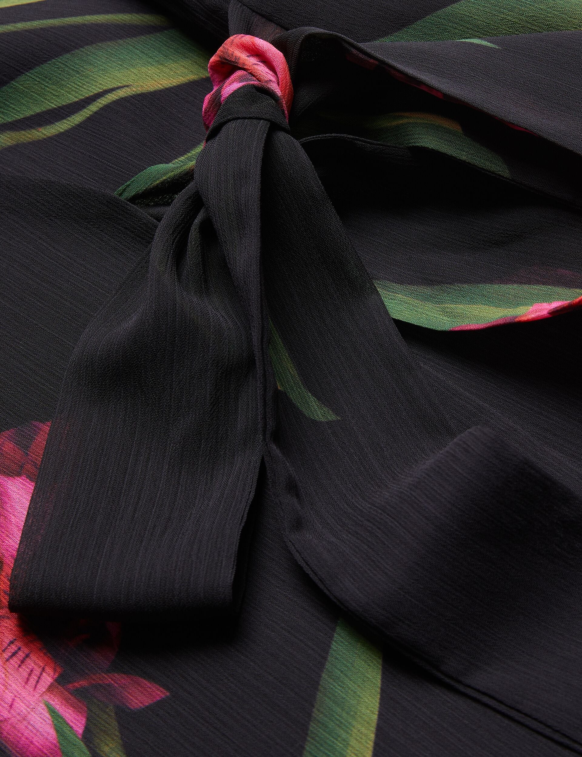 FASNIA | BLACK - Image 6