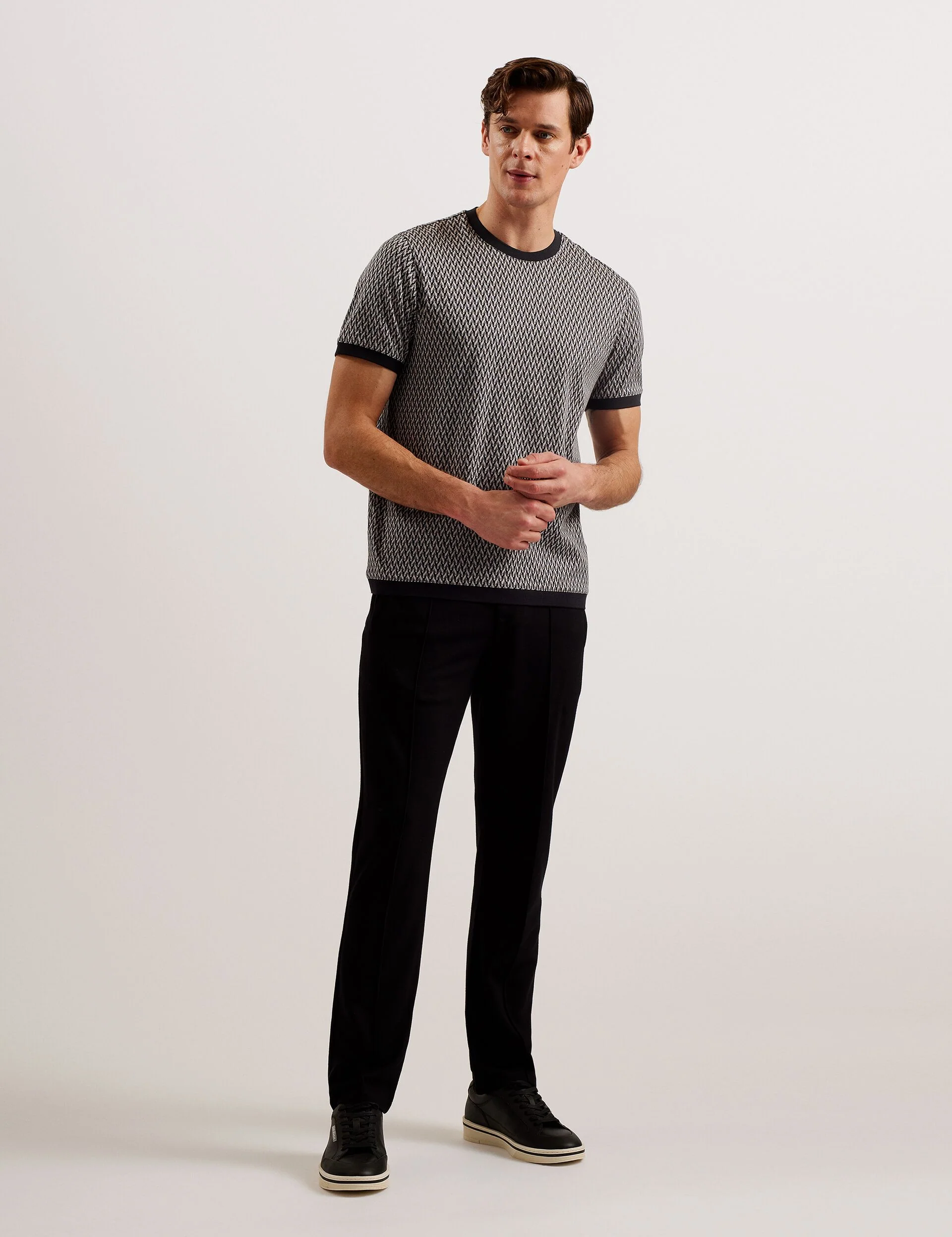 FINITY | BLACK - Image 2