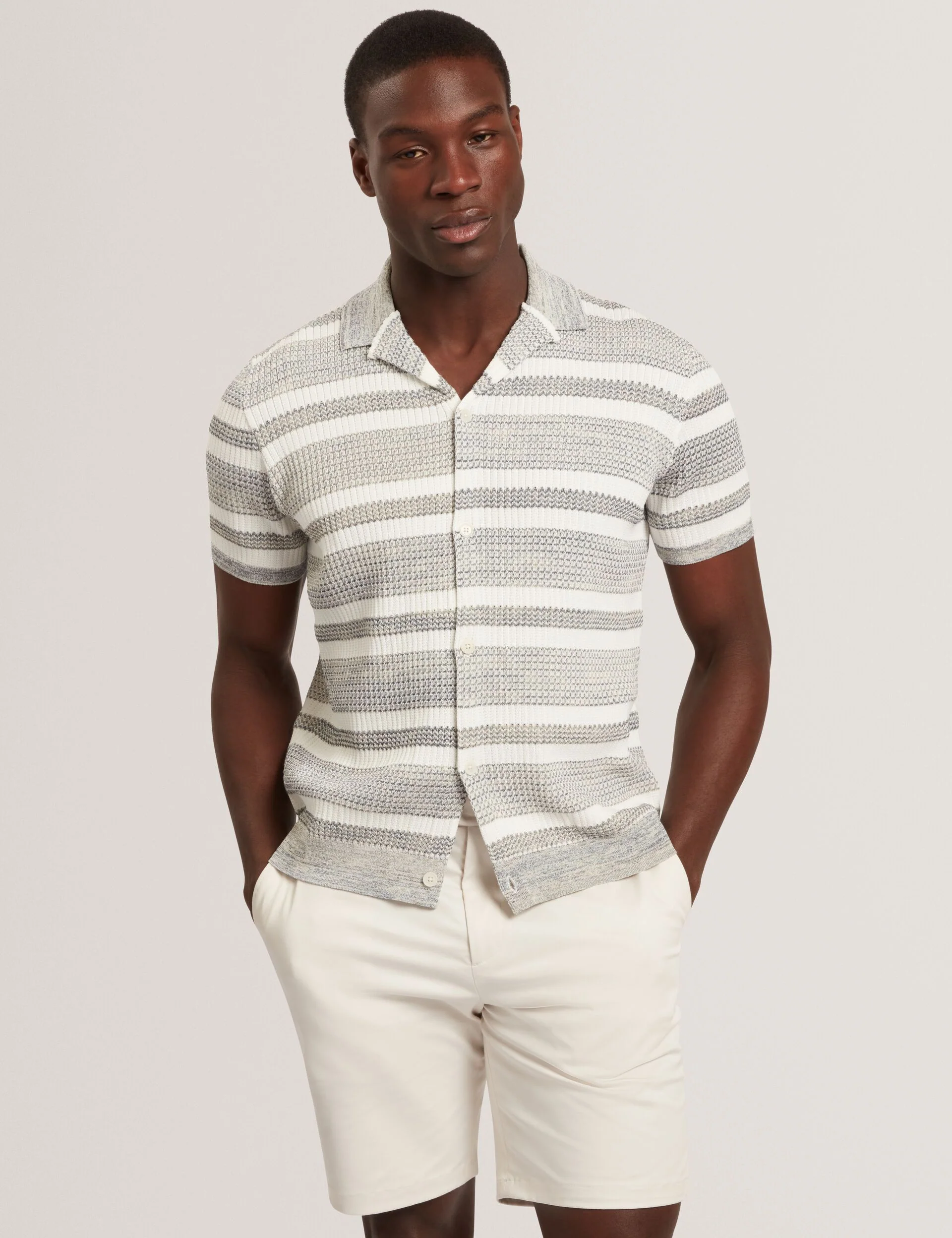 FLACKS | WHITE - Image 2