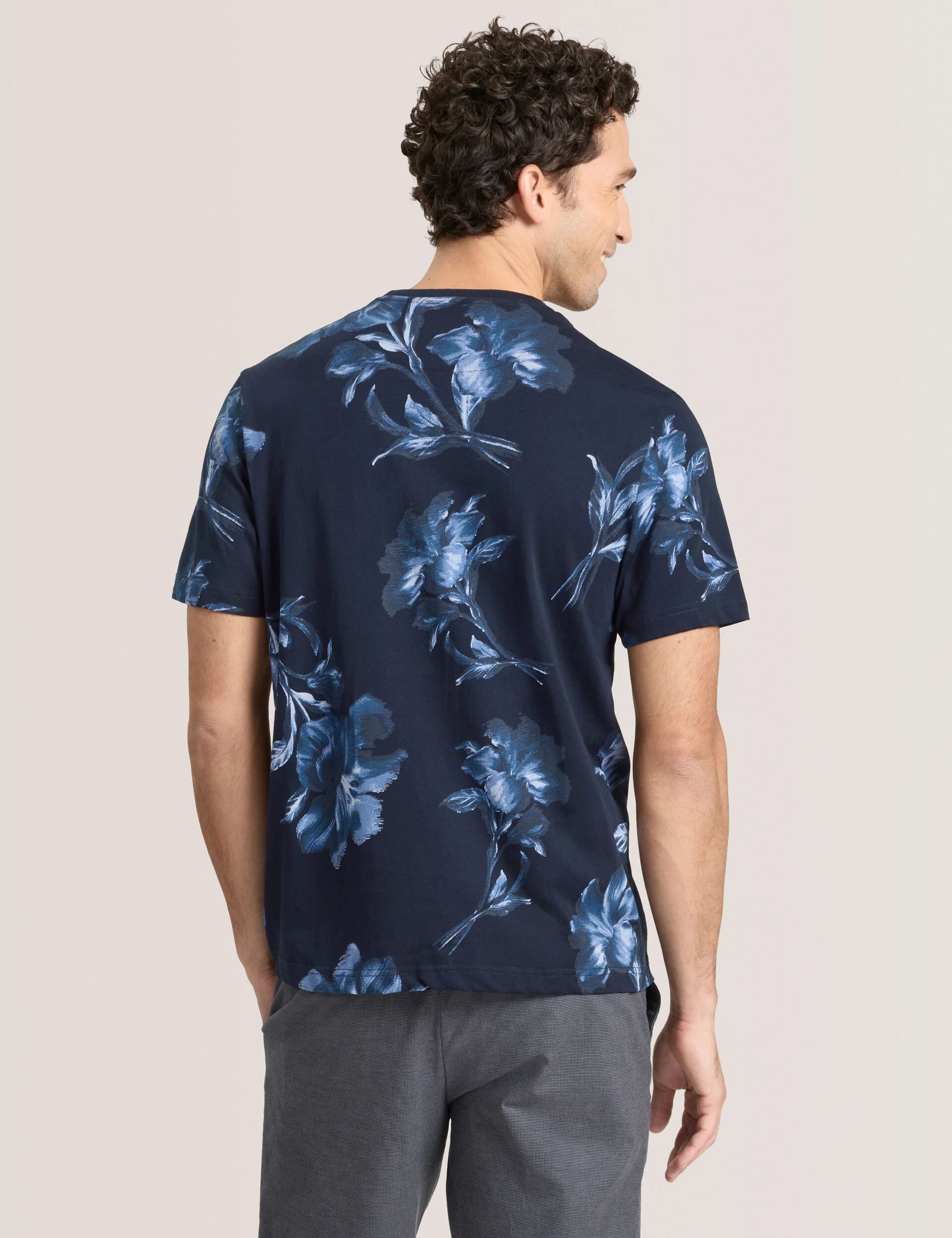 FLORAL GRAPHIC TEE | NAVY - Image 4