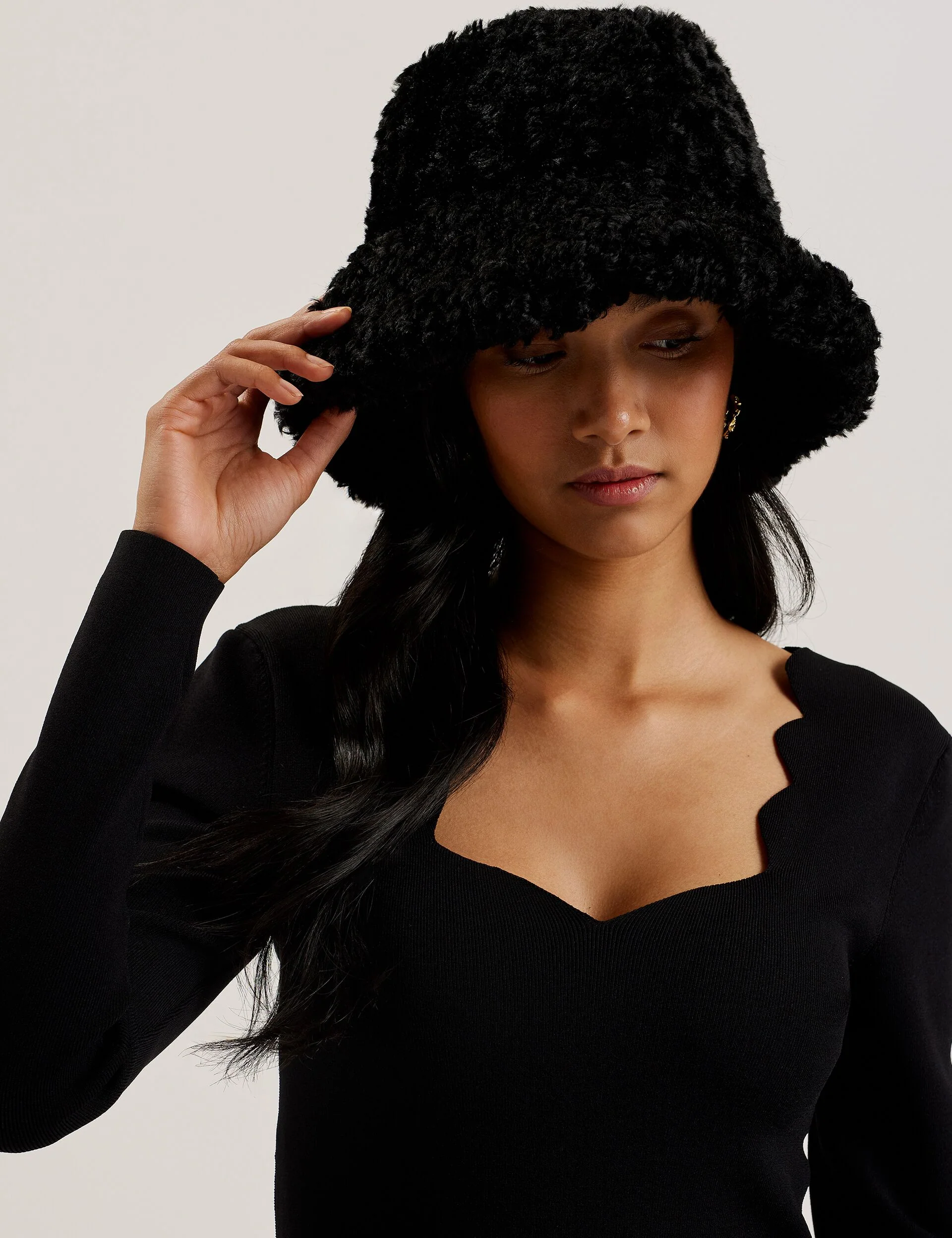 FLUFFYI | BLACK - Image 2