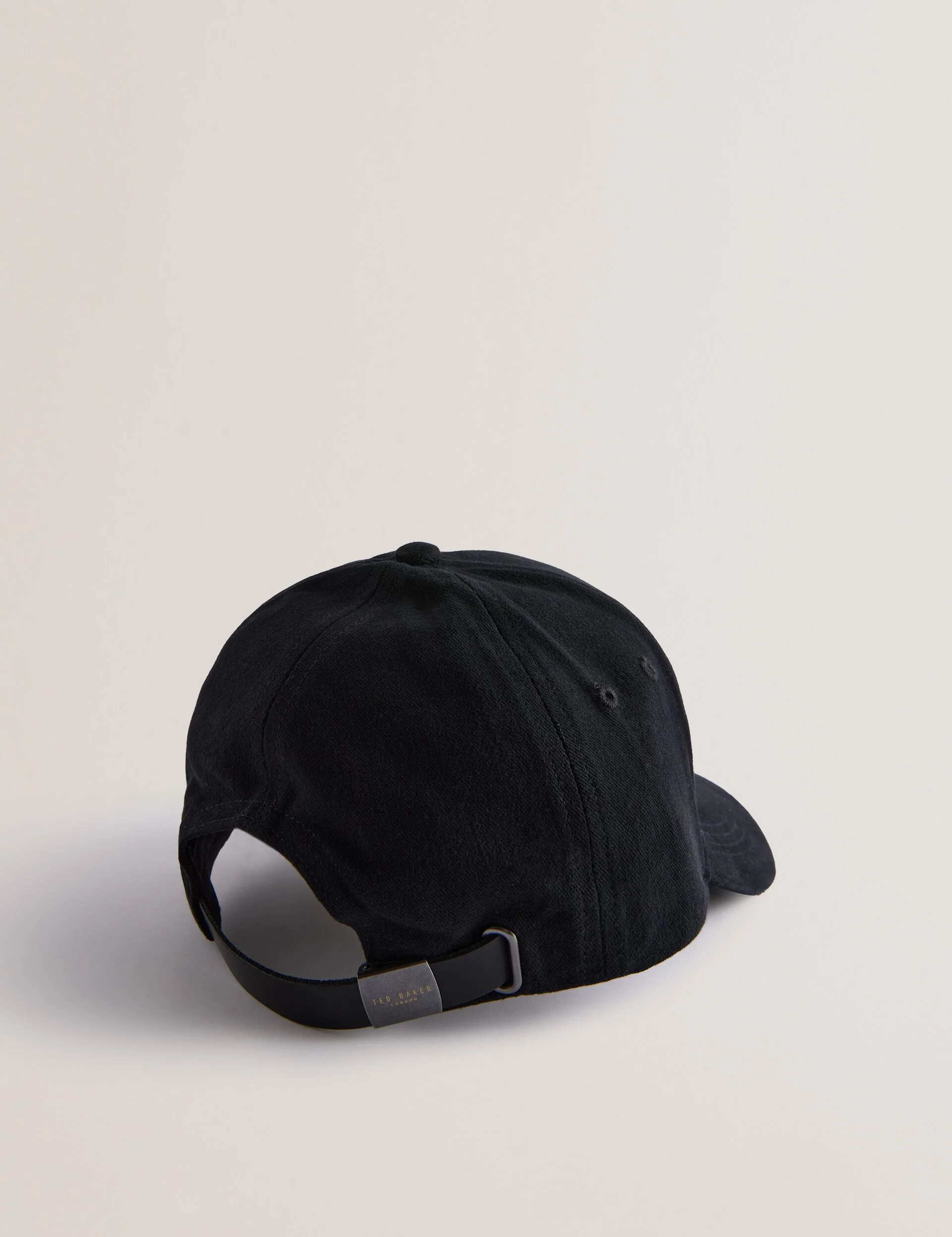 FREDDS | BLACK - Image 4