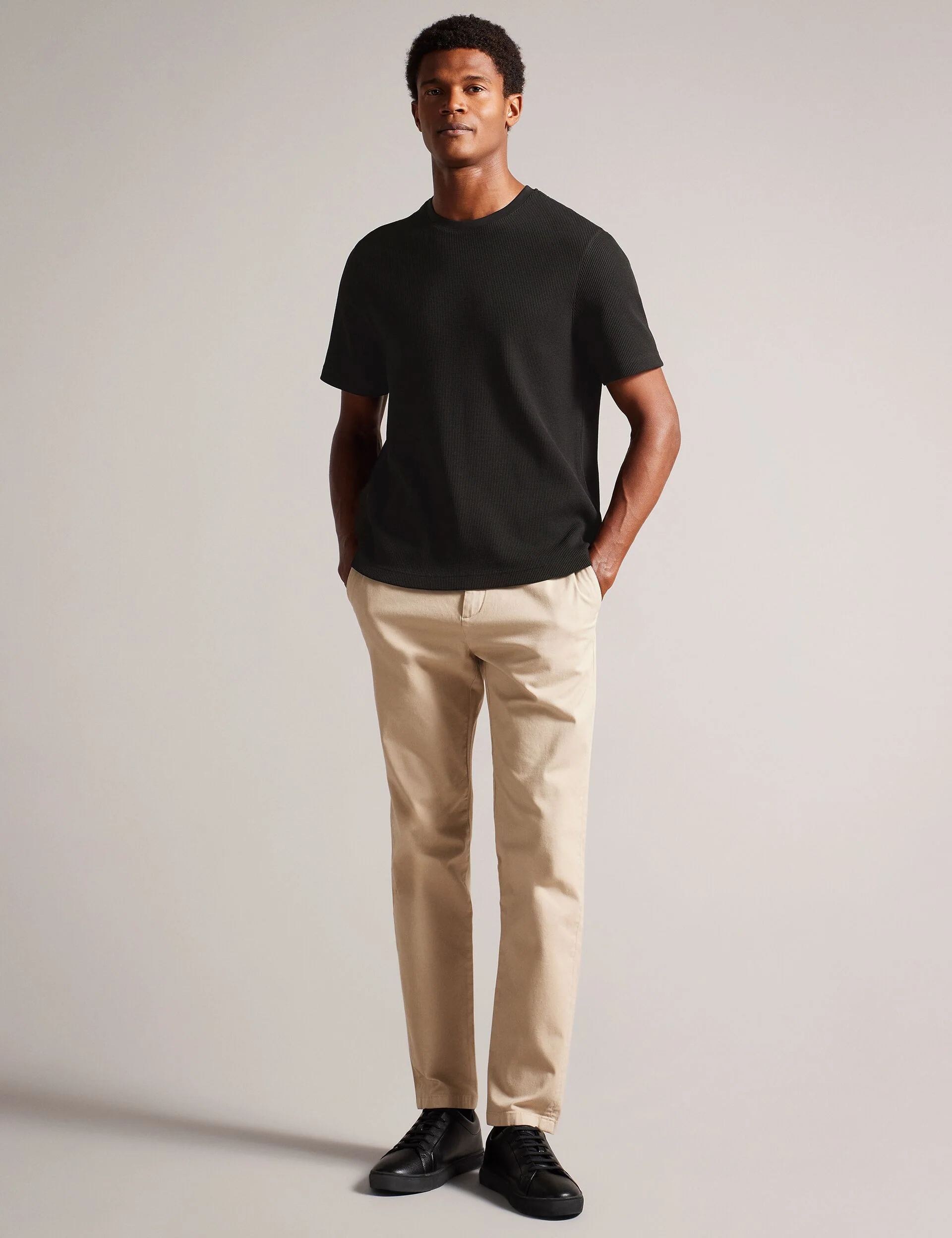 FRUTE | BLACK