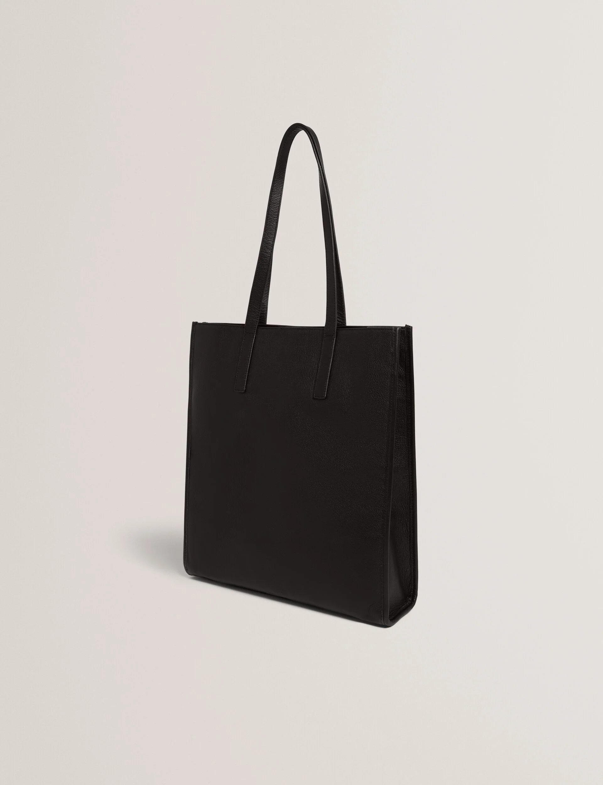 GRIFFIS | BLACK - Image 3