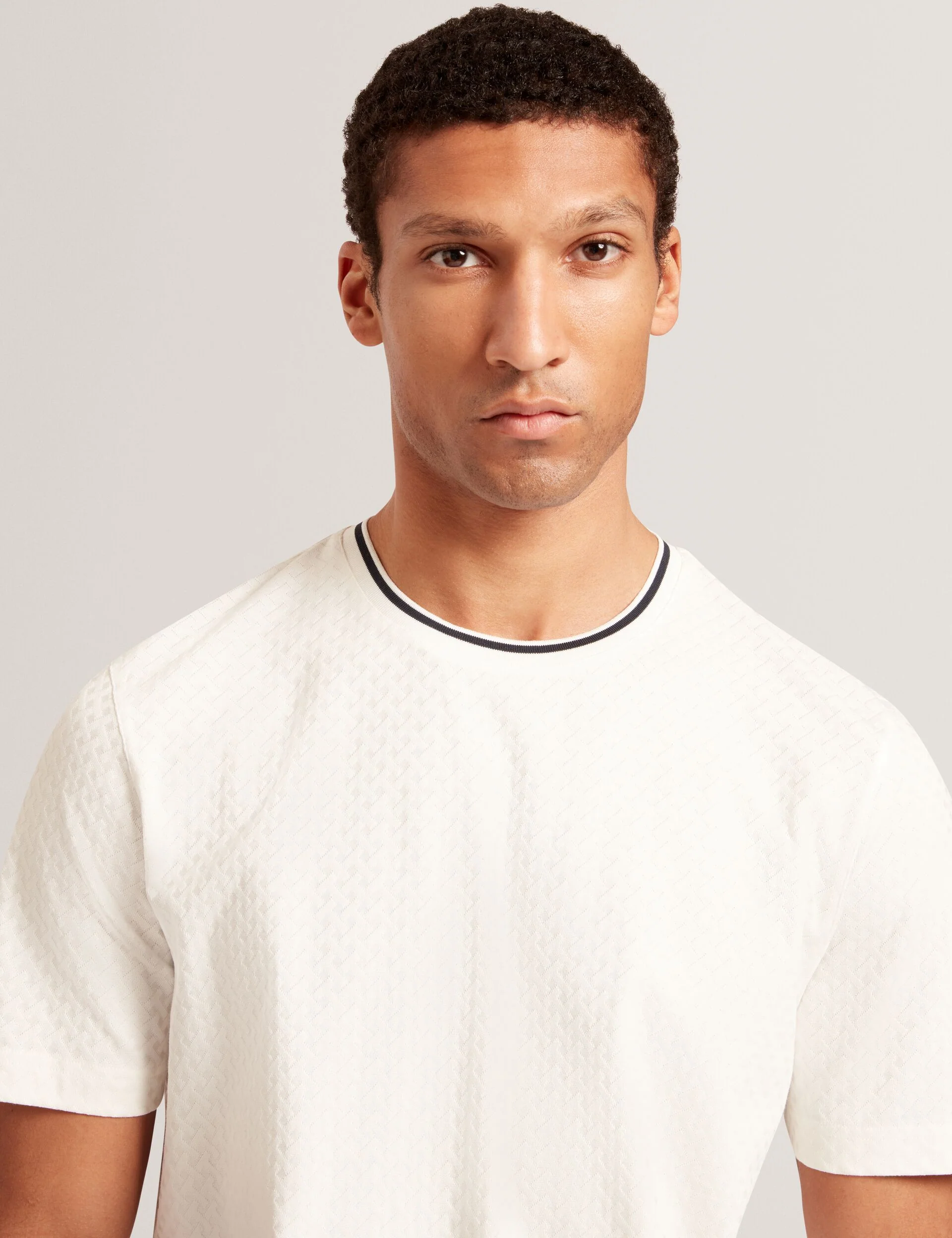 HAGEN | WHITE - Image 4