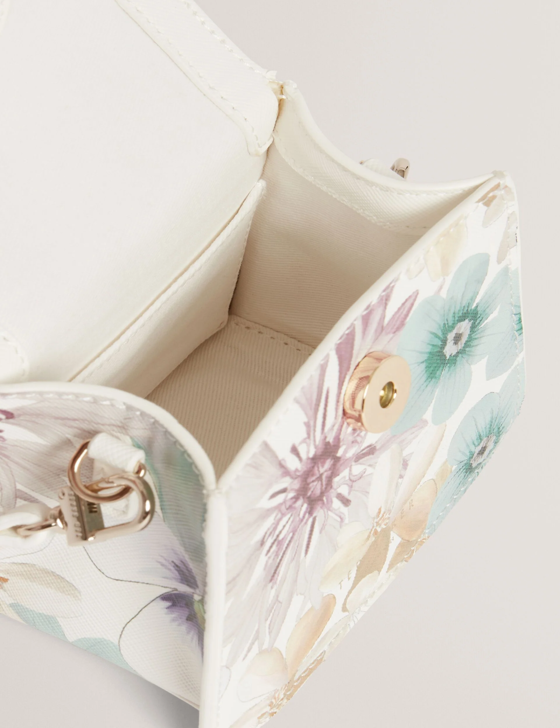 HELENSA | WHITE - Image 4