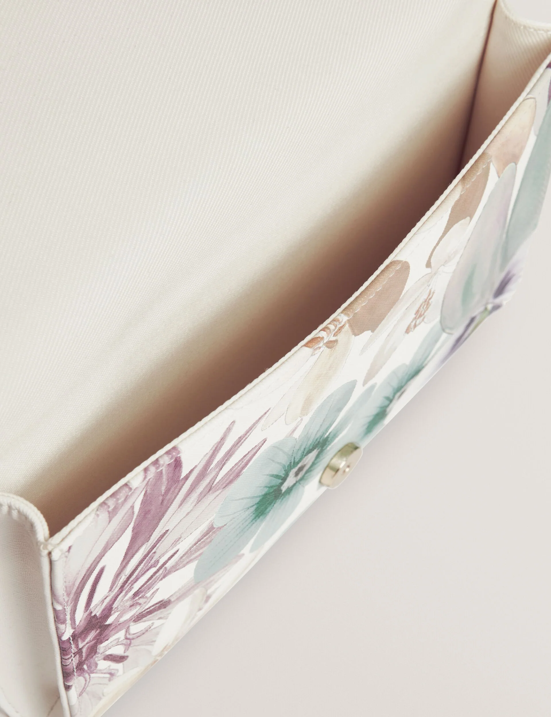 HELINII | WHITE - Image 5