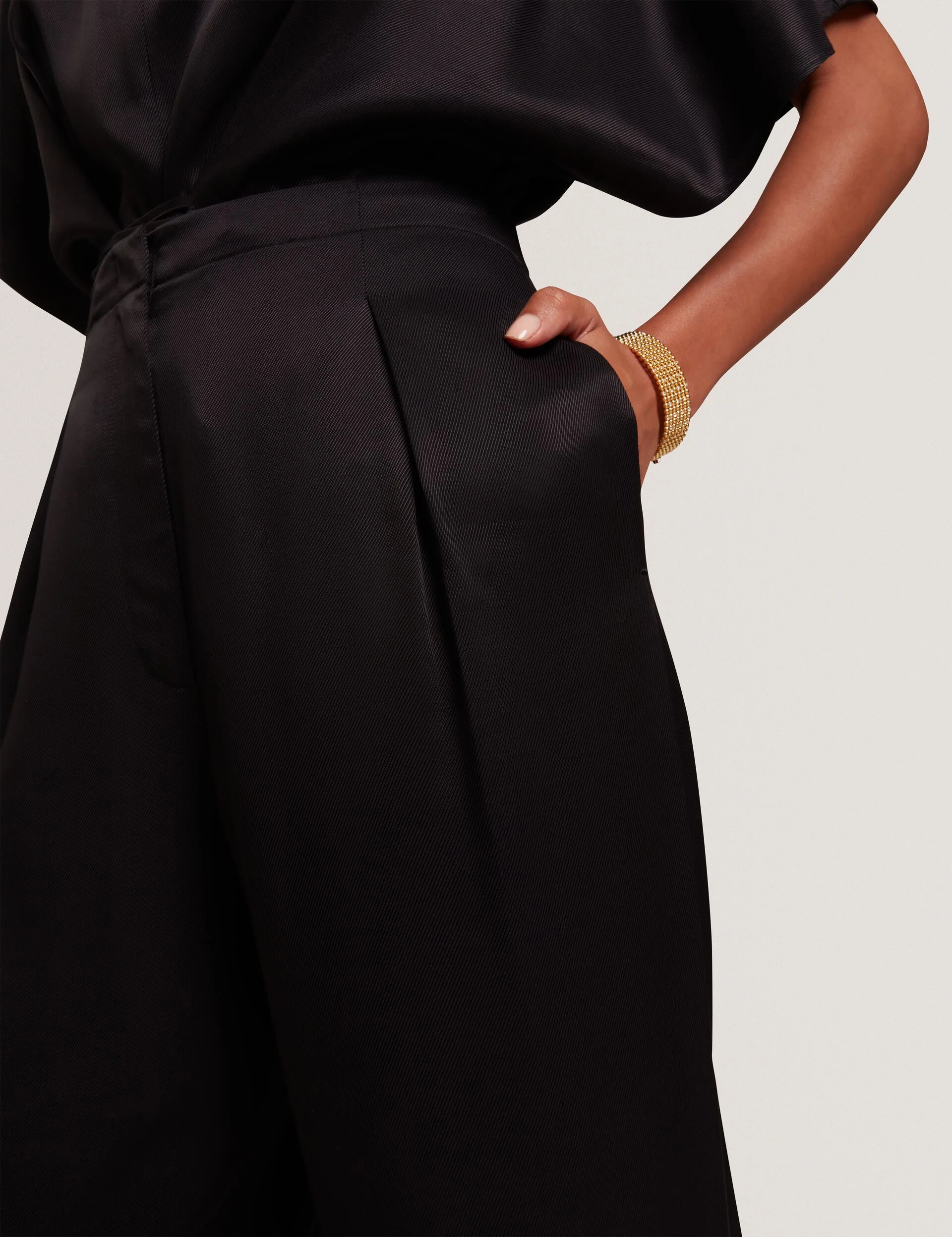 HERRIA | BLACK - Image 4