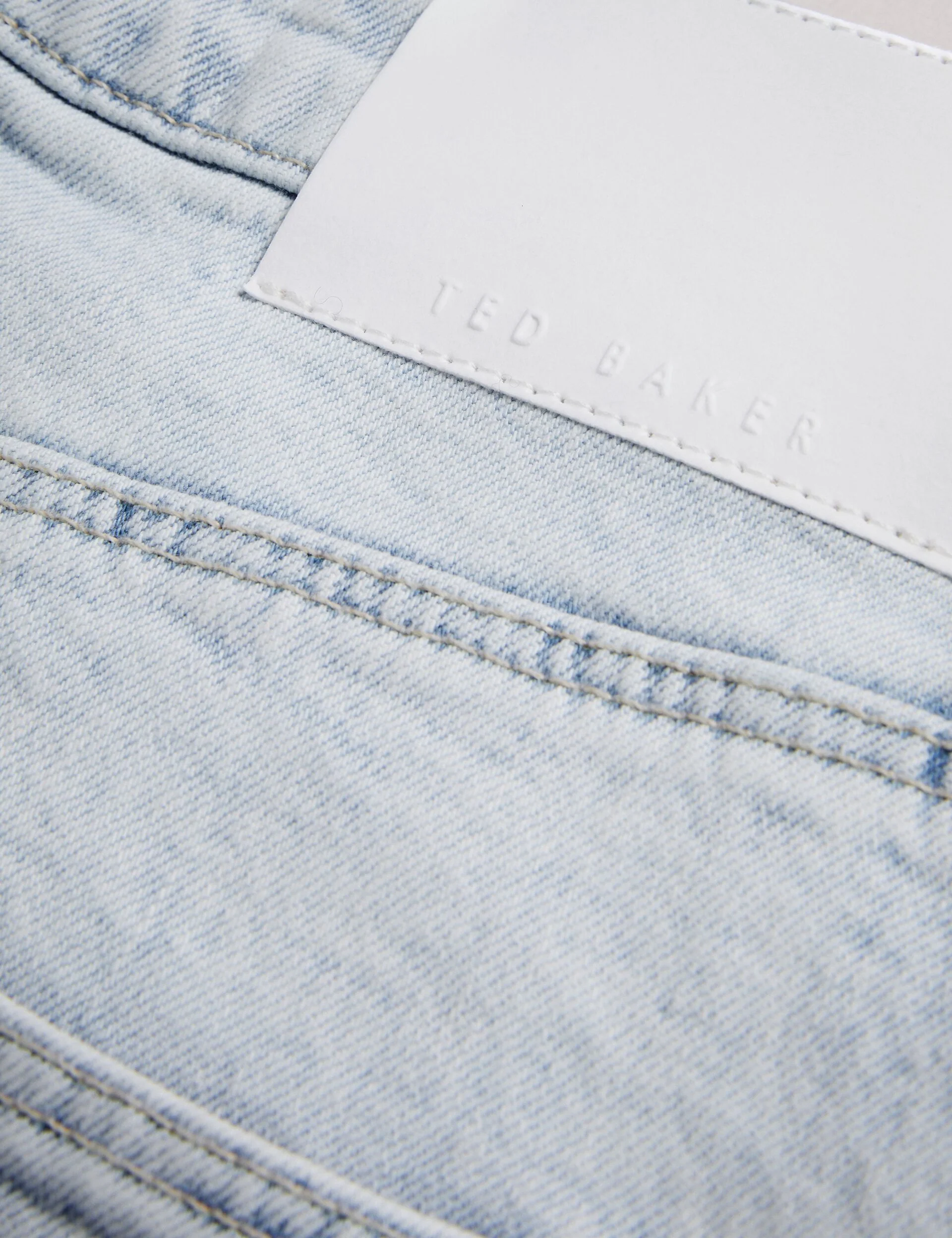 HIGH RISE DENIM SHORT | LIGHT BLUE - Image 3