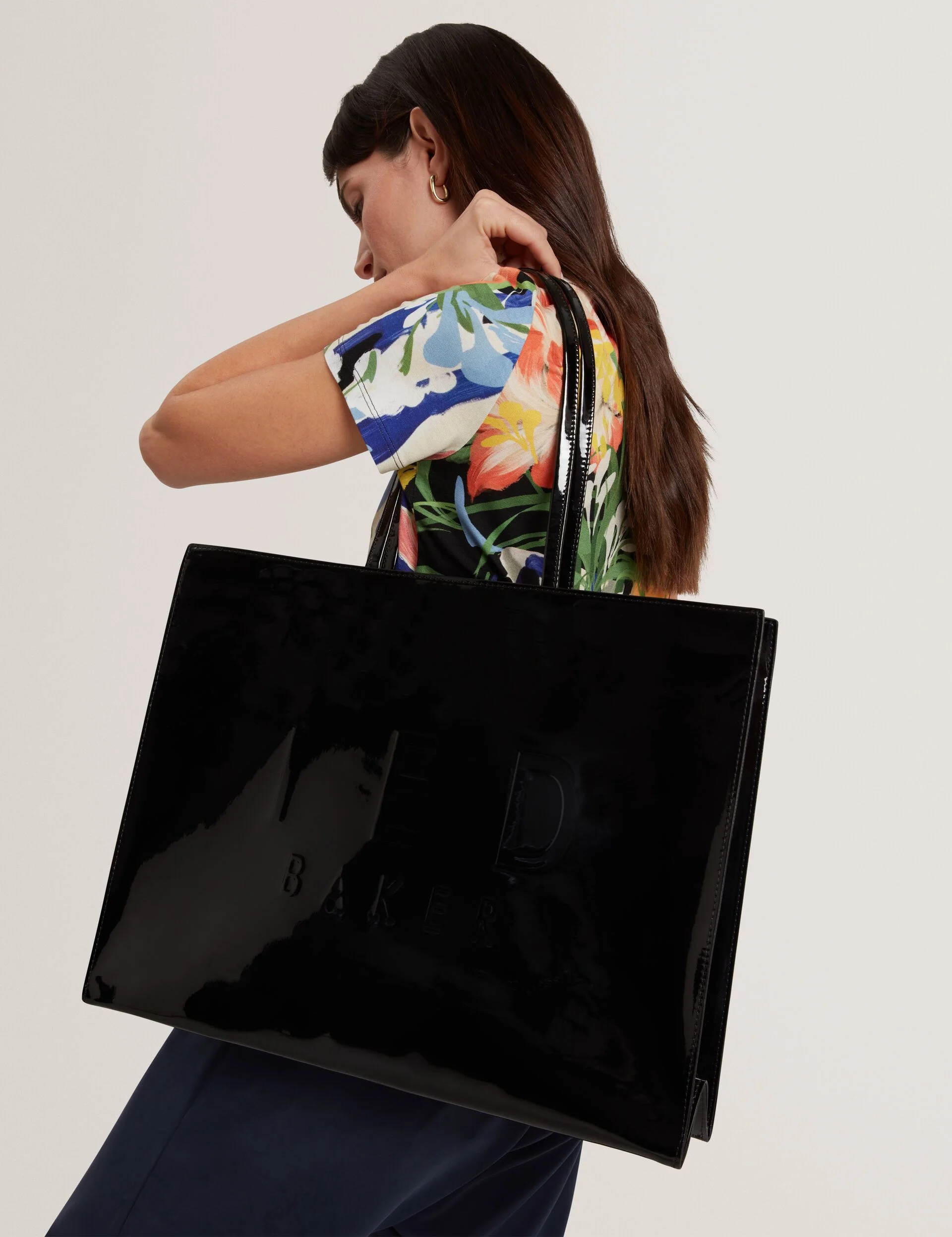 ICONNA | BLACK - Image 2