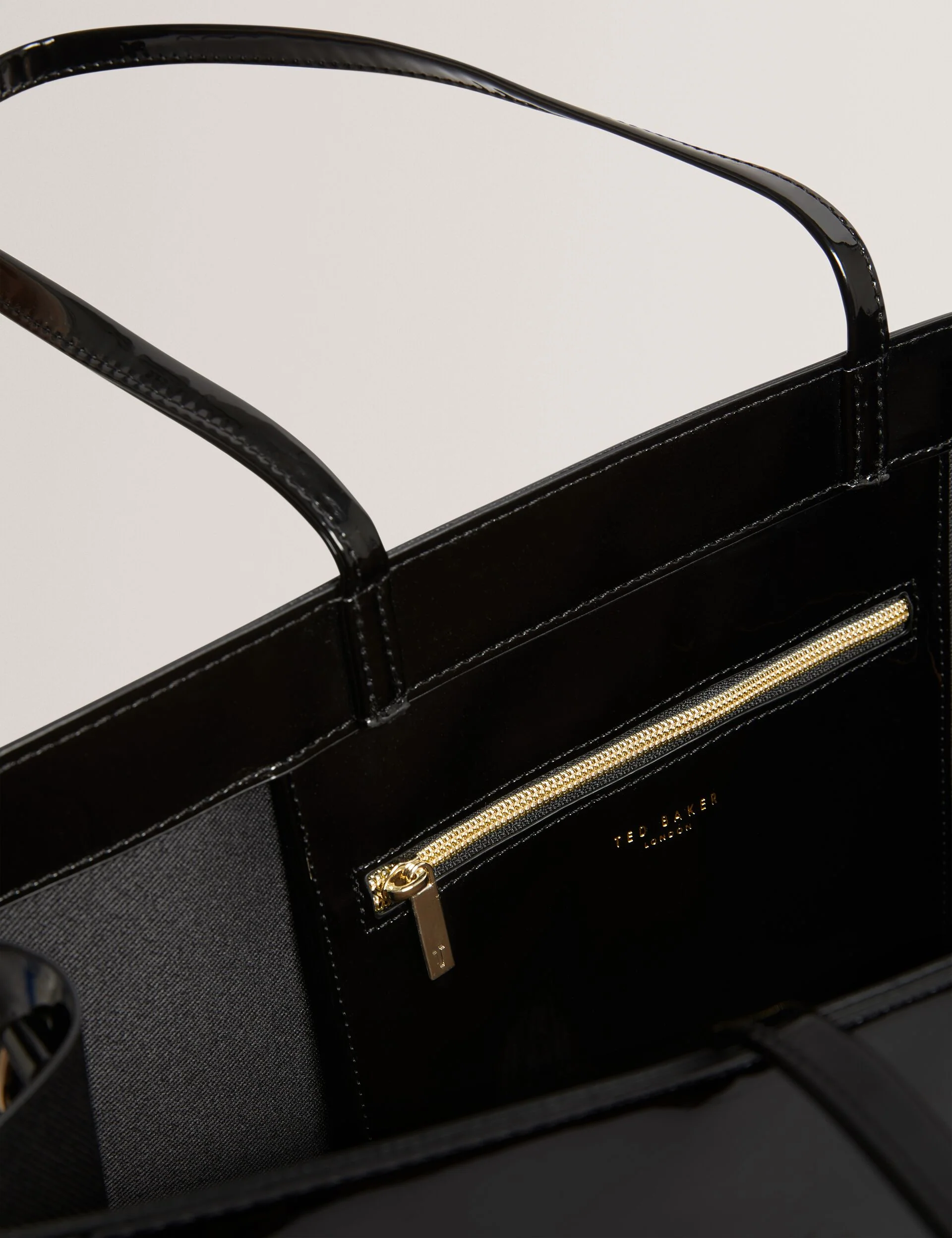 ICONNA | BLACK - Image 5