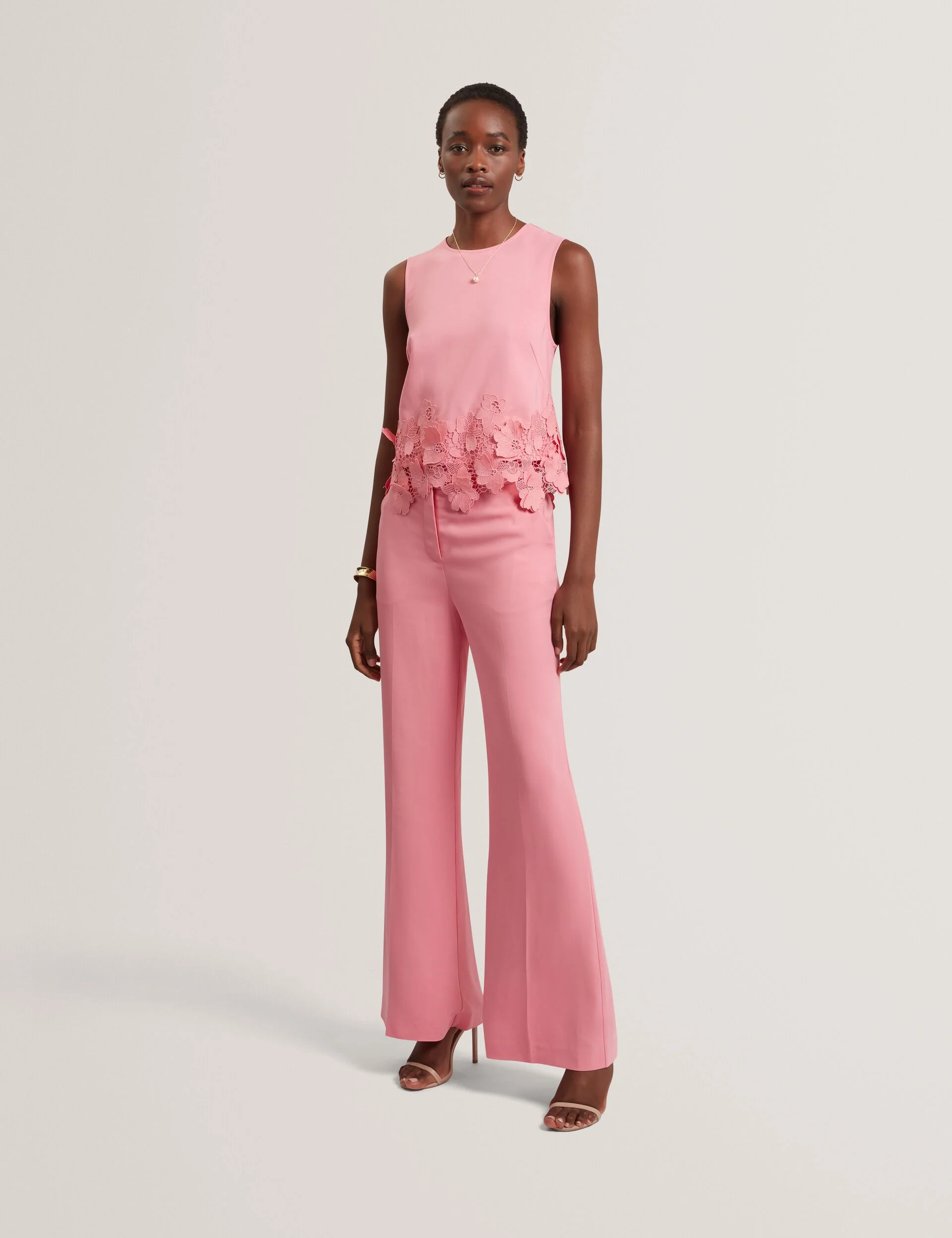 ISSA | PINK - Image 3