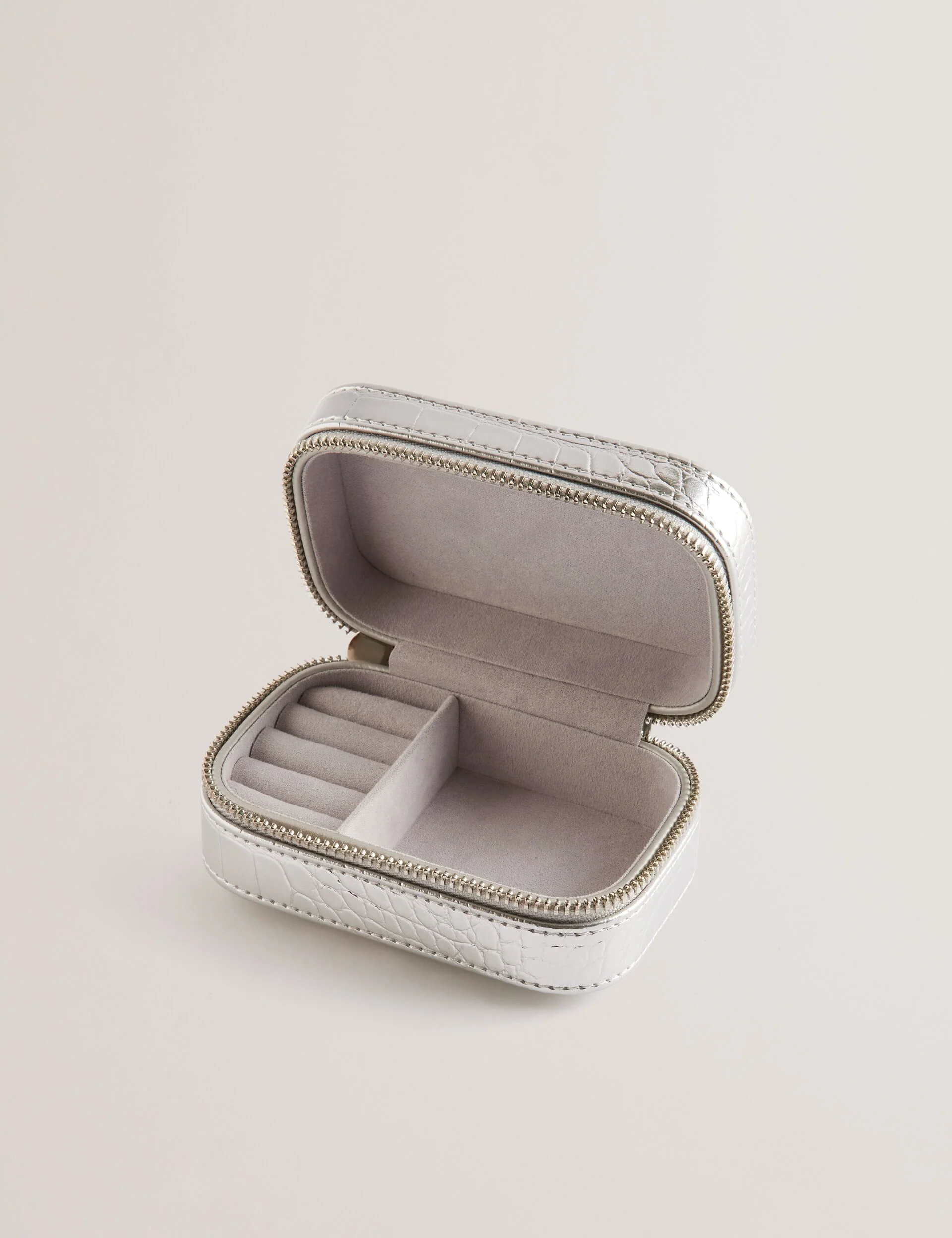 IVEE | SILVER - Image 4