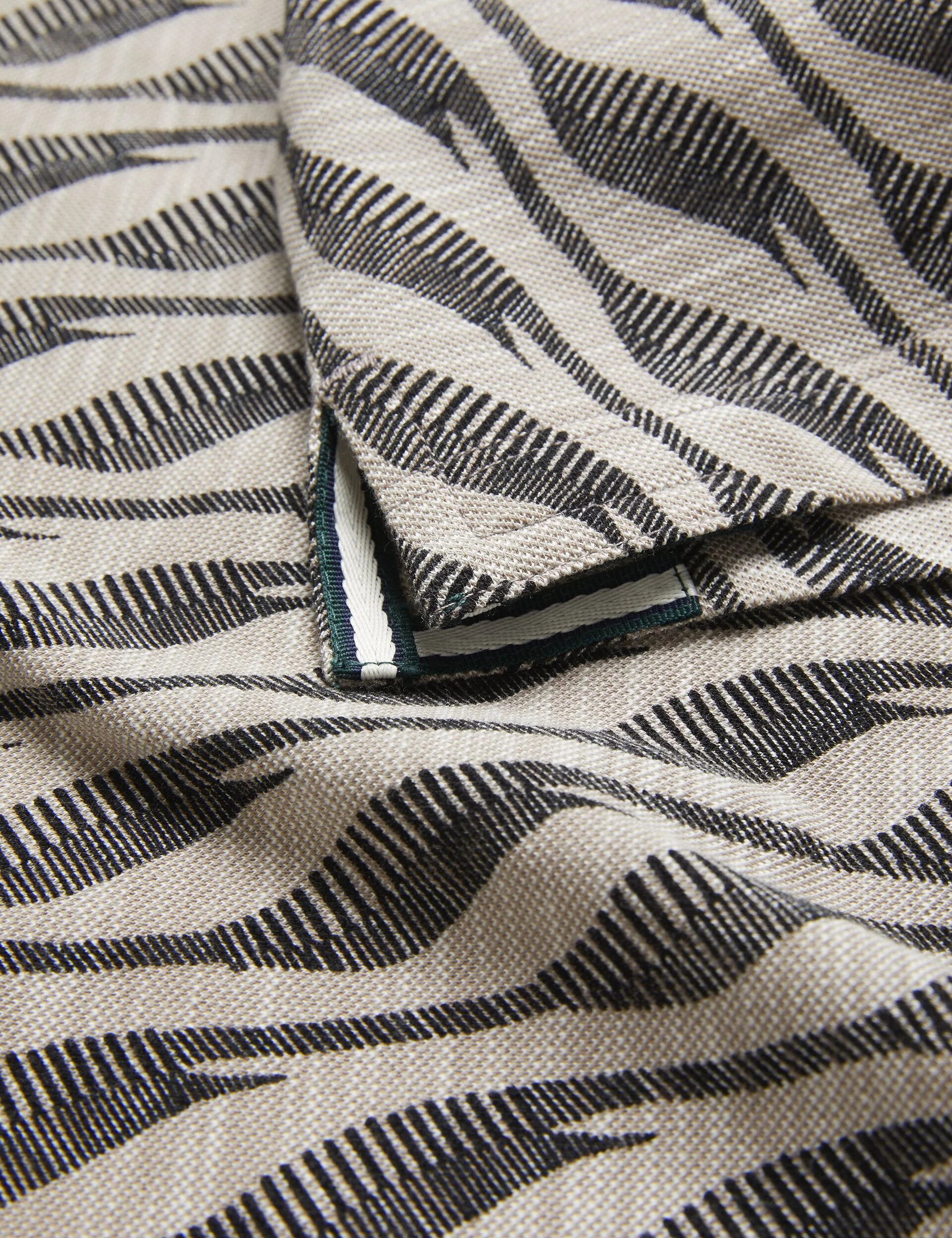 JACQUARD POLO | BROWN - Image 3