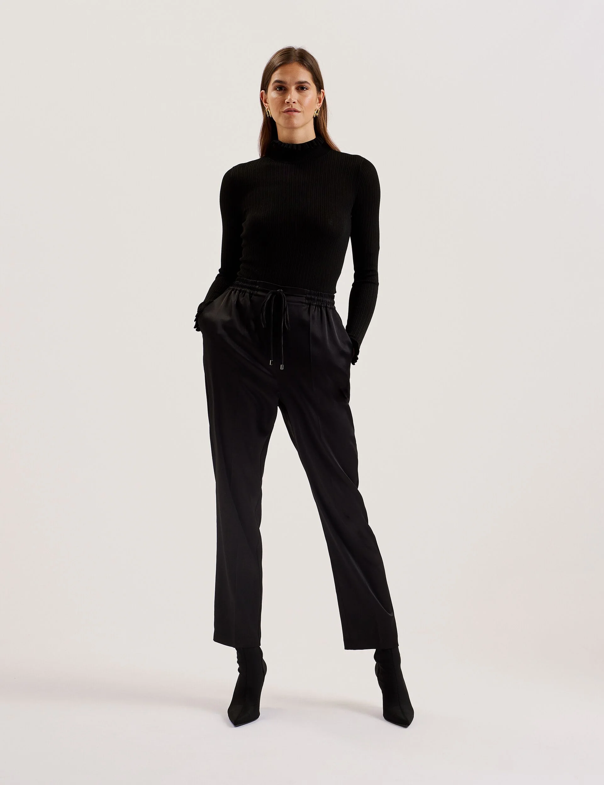 JANITTT | BLACK - Image 2